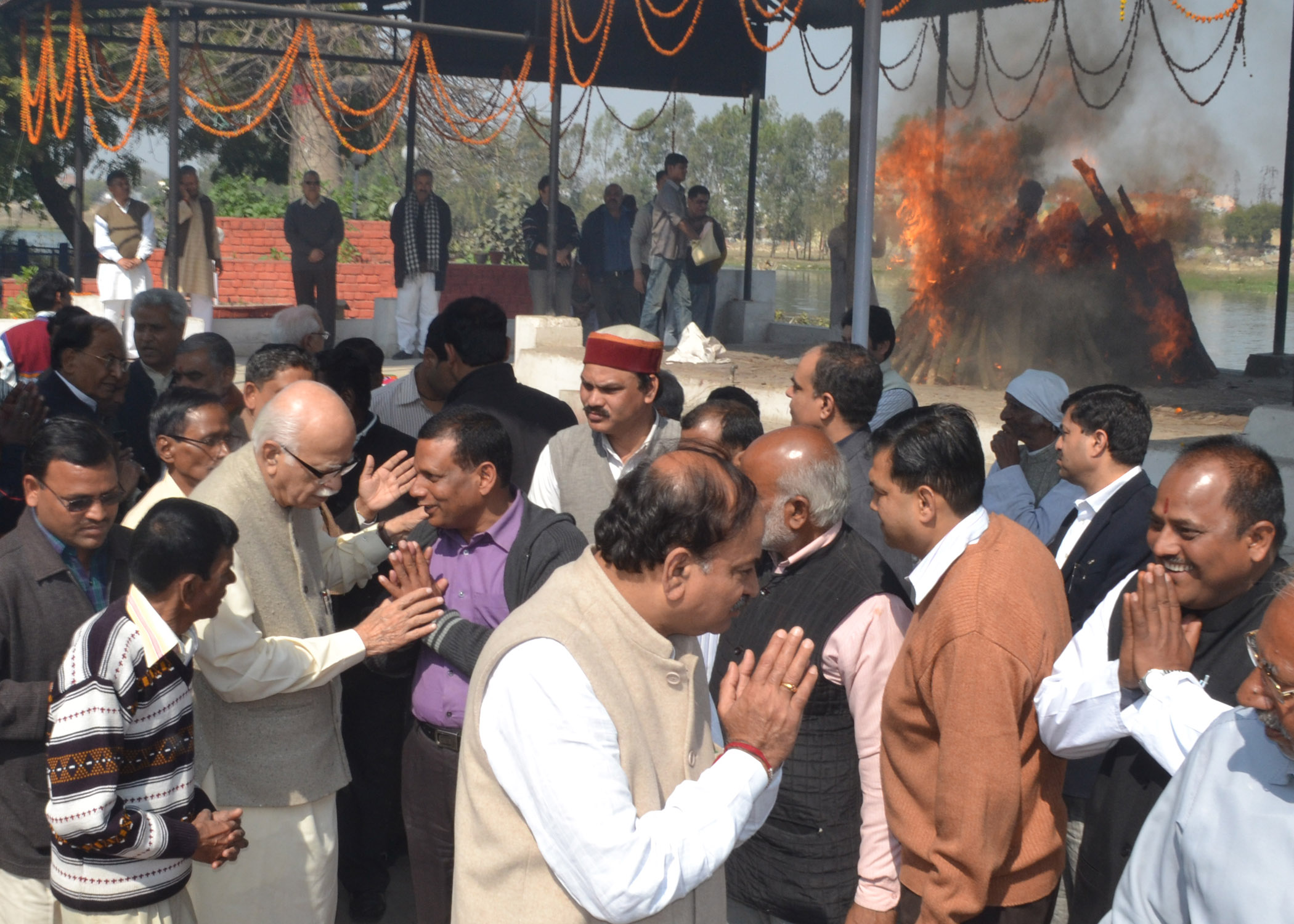 Shri L.K. Advani and other senior BJP leasers on the occasion of cremation of Shri Ashwani Kumar, BJP Sahyog Cell Convener (Senior Leader) in Lucknow on February 06, 2012