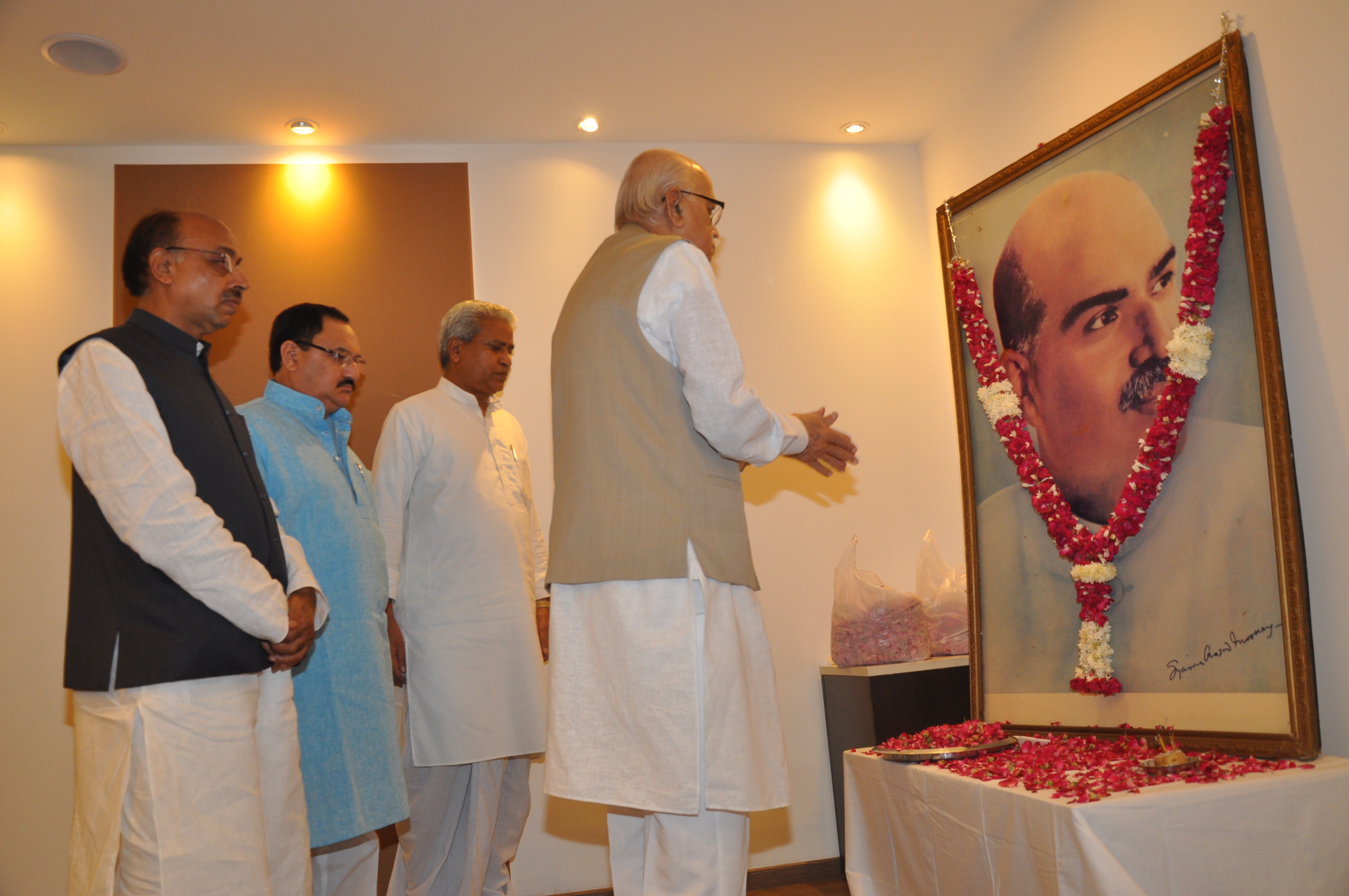 Shri L.K Advani and other senior leaders floral tribute to Dr Syama Prasad Mookerjee on his 112th birth anniversary at 11 Ashoka Road New Delhi on July 06, 2013