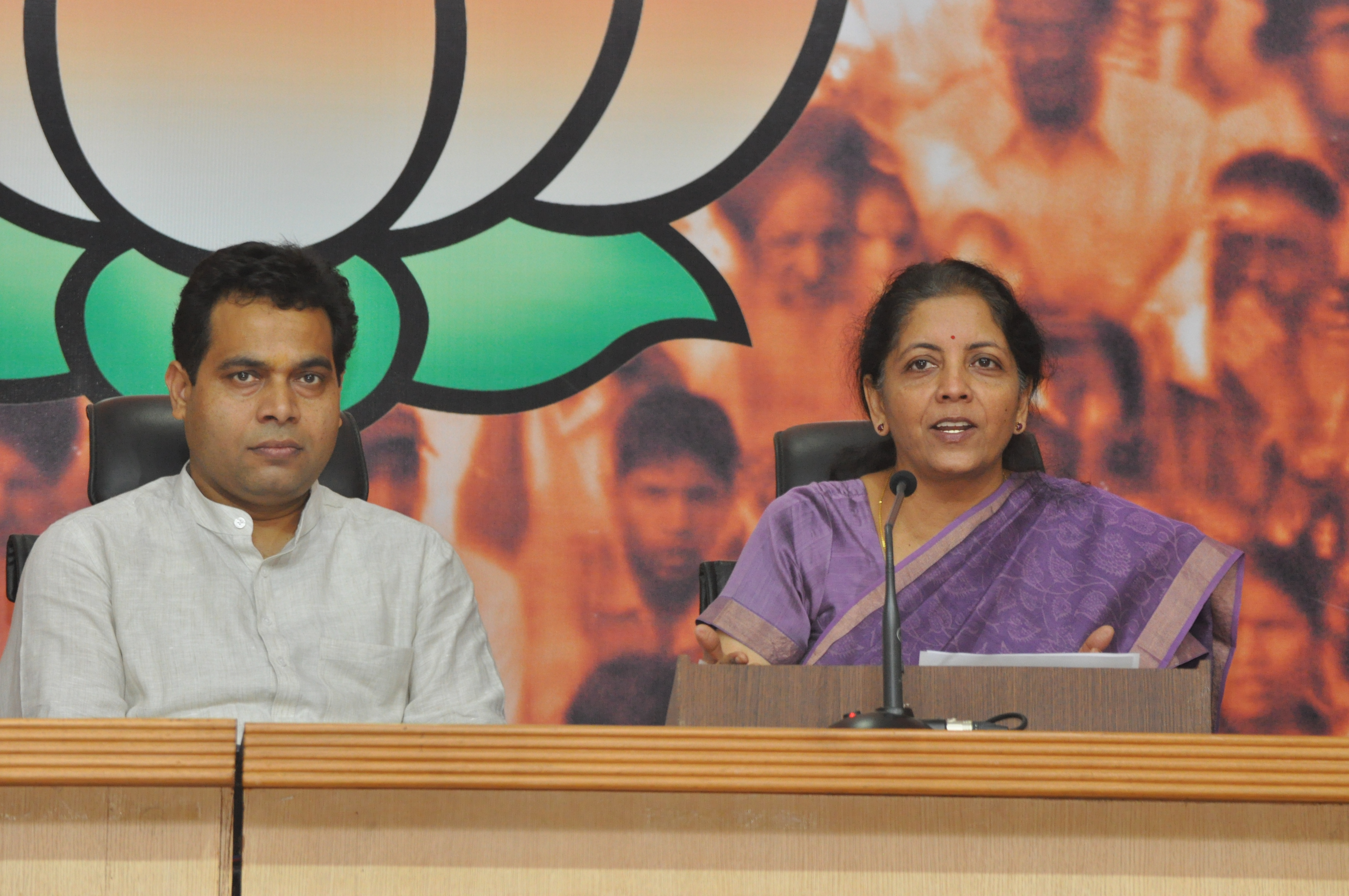 BJP National Spokesperson, Smt. Nirmala Sitharaman addressing a press conference at 11, Ashoka Road, New Delhi on June 18, 2012