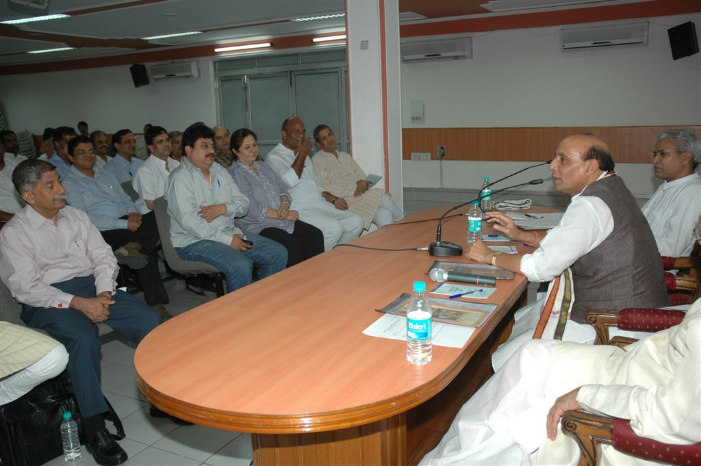 Shri Rajnath Singhji, BJP National President addressing the meeting of BJP National Conveners/Co-conveners on August 8, 2009