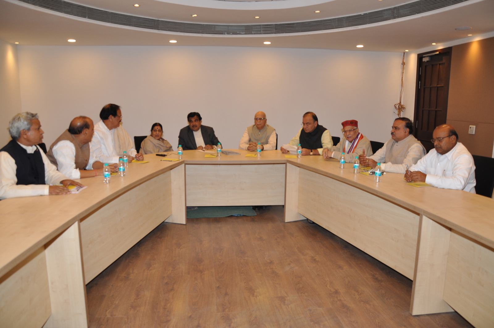 BJP Parliamentary board Meeting at 11, Ashoka Road New Delhi on November 26, 2012