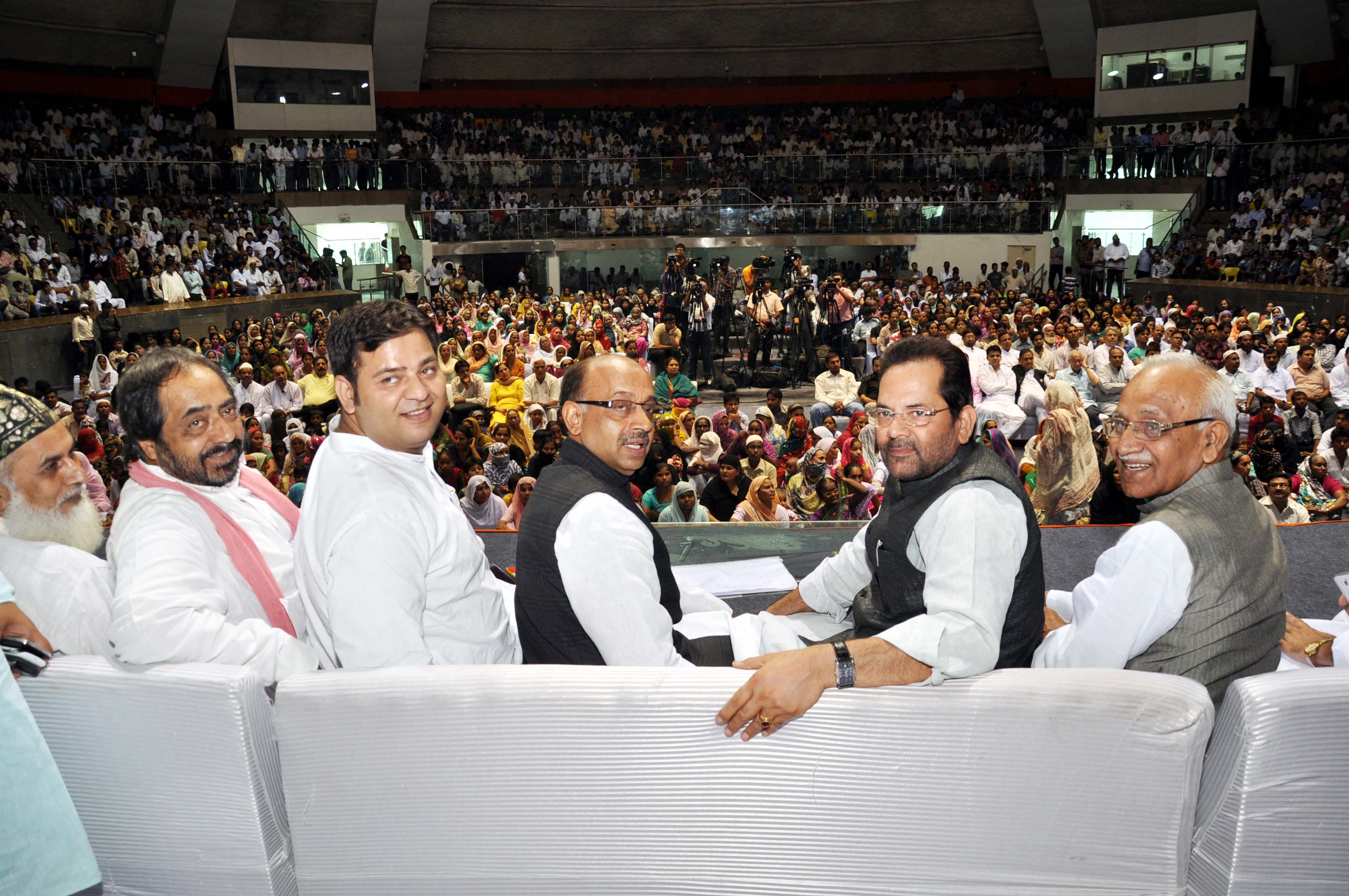 Shri M.A. Naqvi and Shri Vijay Goel during a programme on Muslim For Development at Talkatora Stadium, New Delhi on June 23, 2013