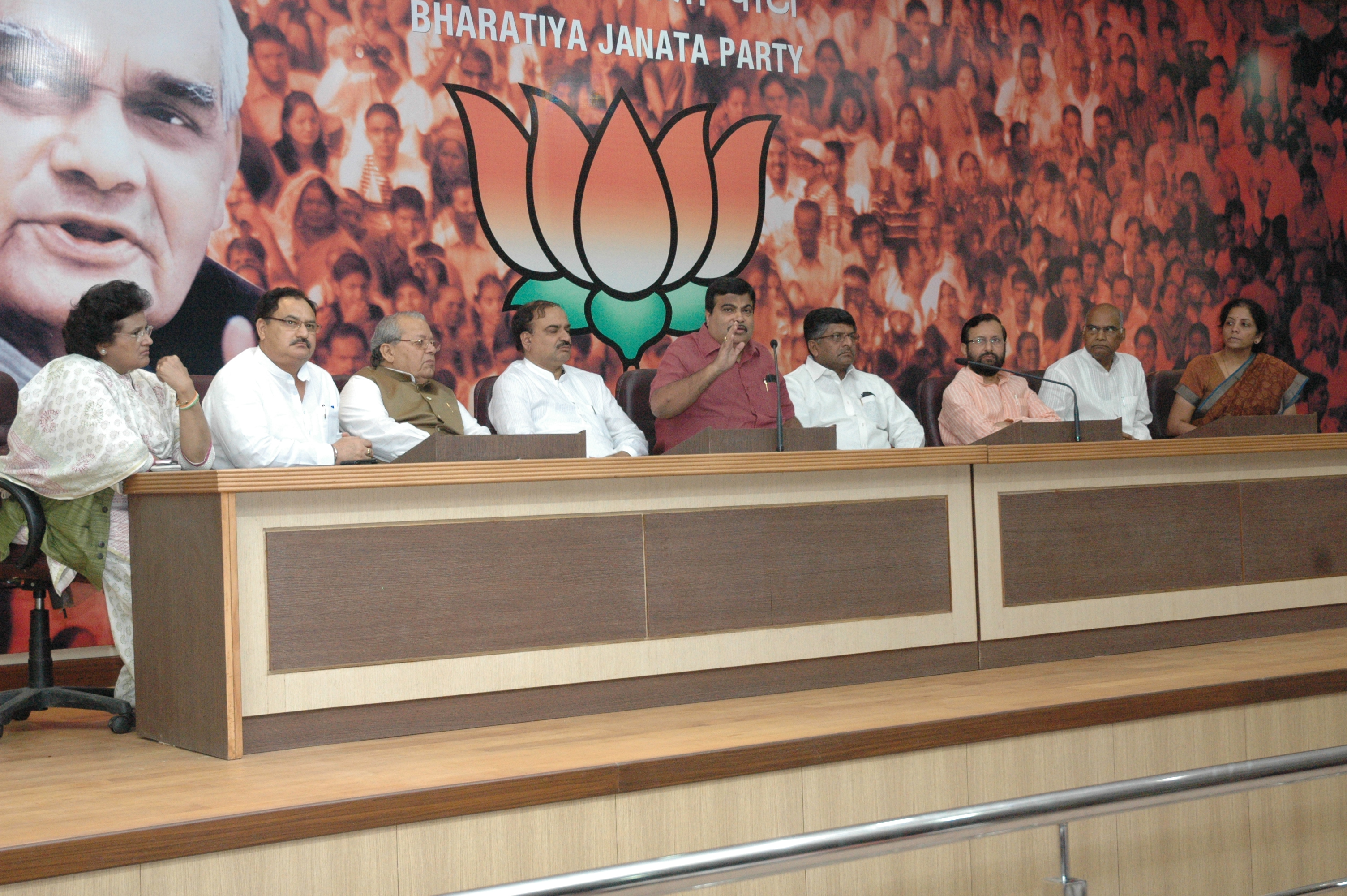 BJP National President, Shri Nitin Gadkari addressing the press conference at 11, Ashoka Road, New Delhi on August 16, 2011