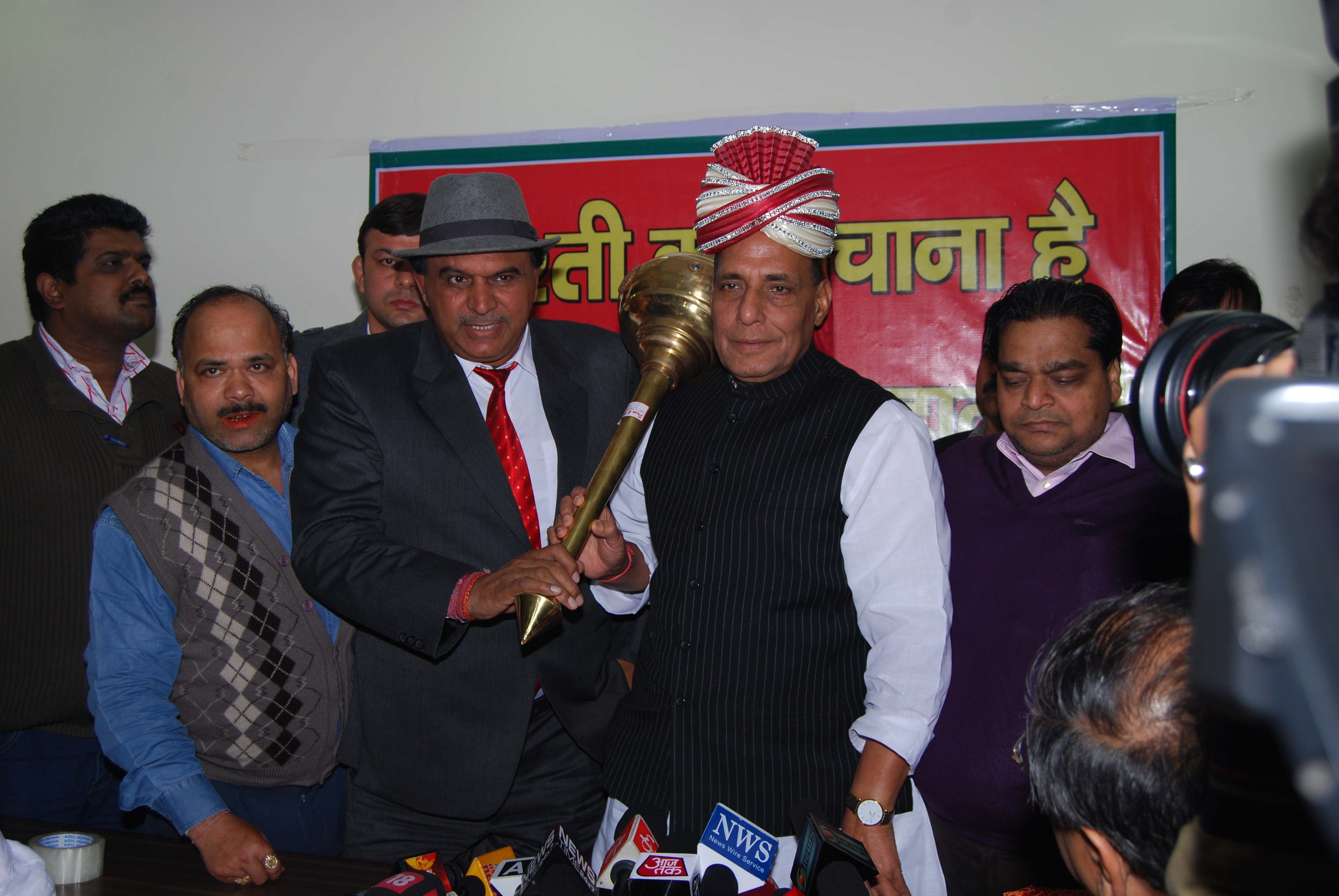 Wrestlers meeting with BJP National President, Shri Rajnath Singh at 38 Ashoka Road, New Delhi on February 16, 2013