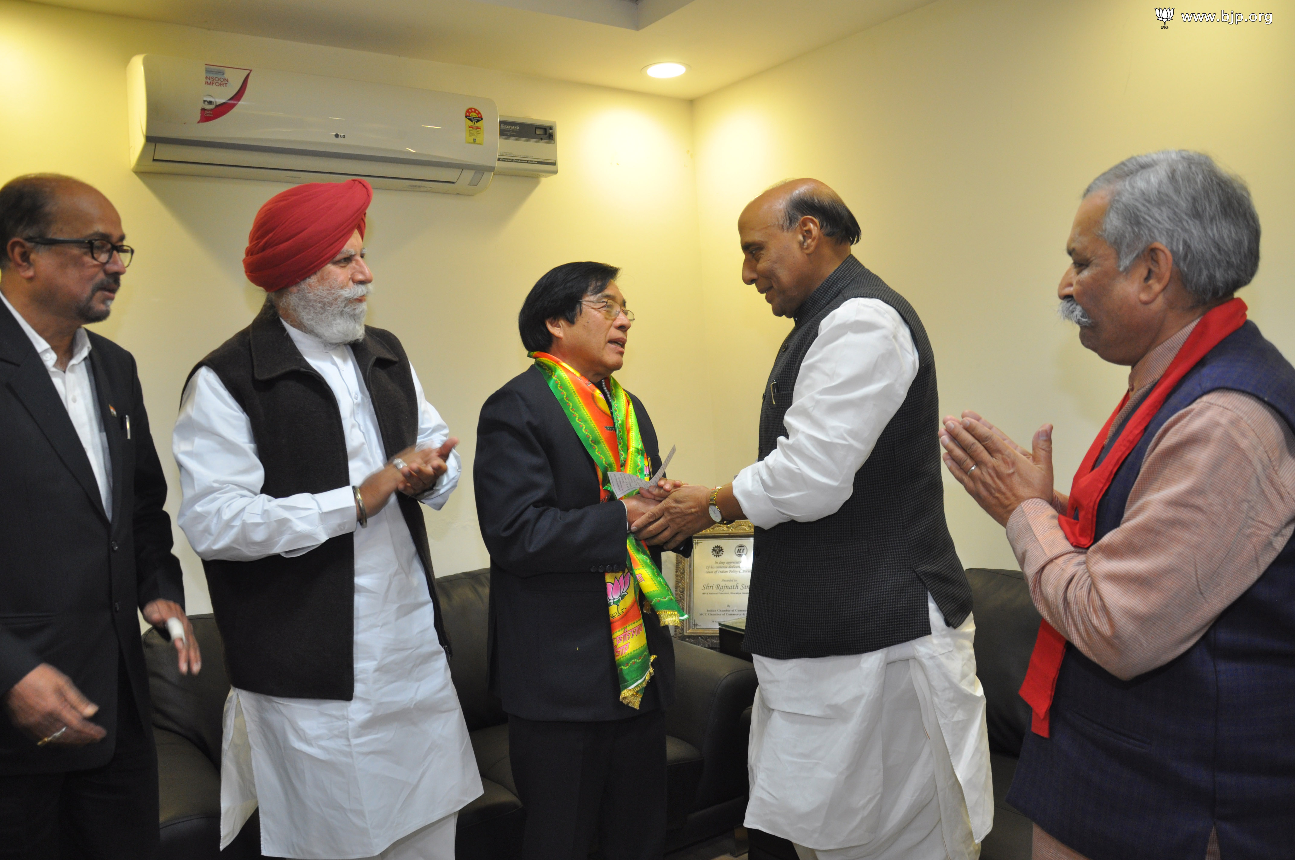 Ex-Chief Minister, Arunachal Pradesh Mr Gegong Apang joining BJP in presence of BJP President, Shri Rajnath Singh at his residence 38, Ashoka Road on February 19, 2014