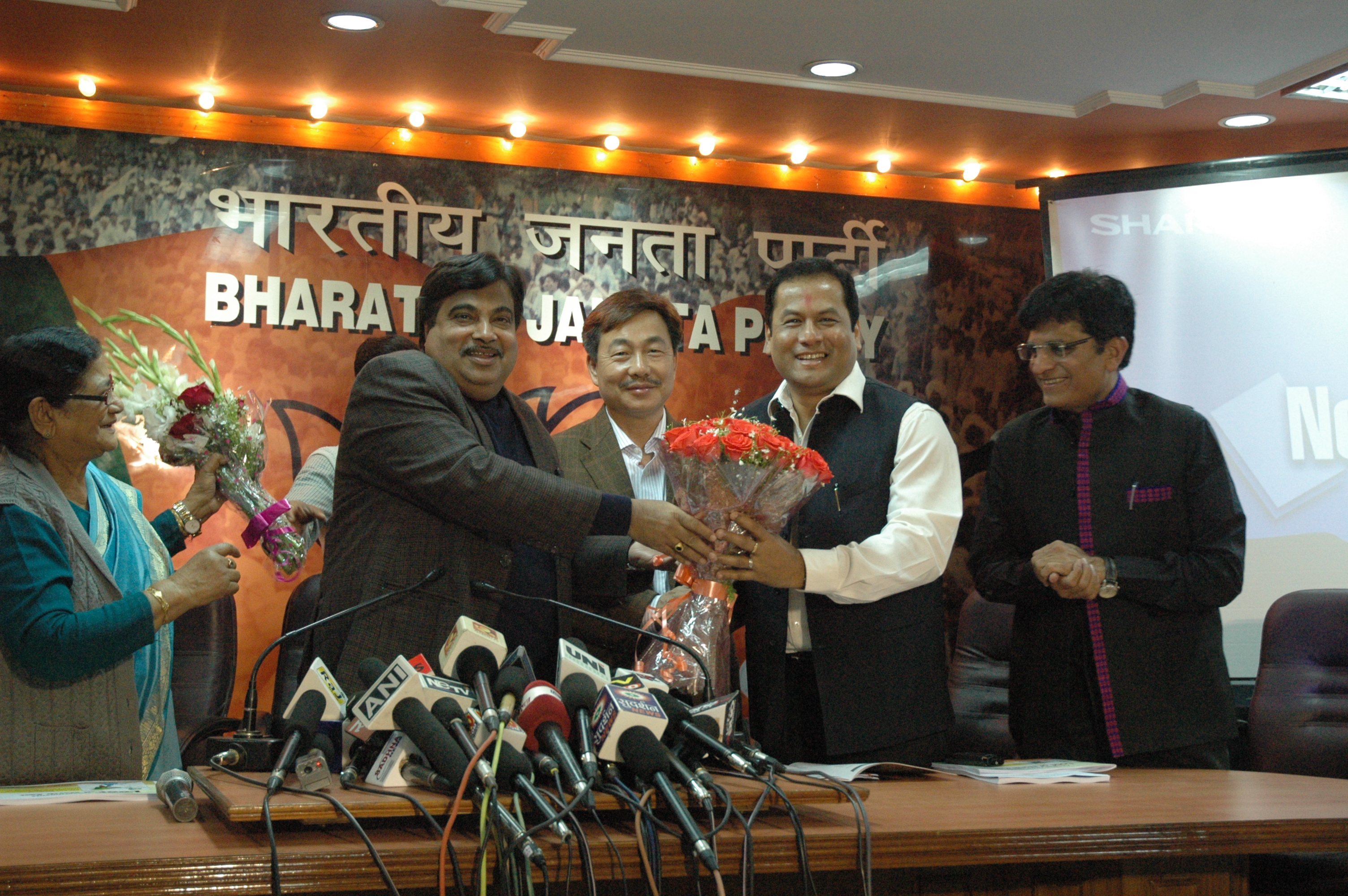 Shri Sarbananda Sonowal Assam Ex-Gen. Secy AGP joining BJP at 11, Ashoka Road, New Delhi on February 12, 2011