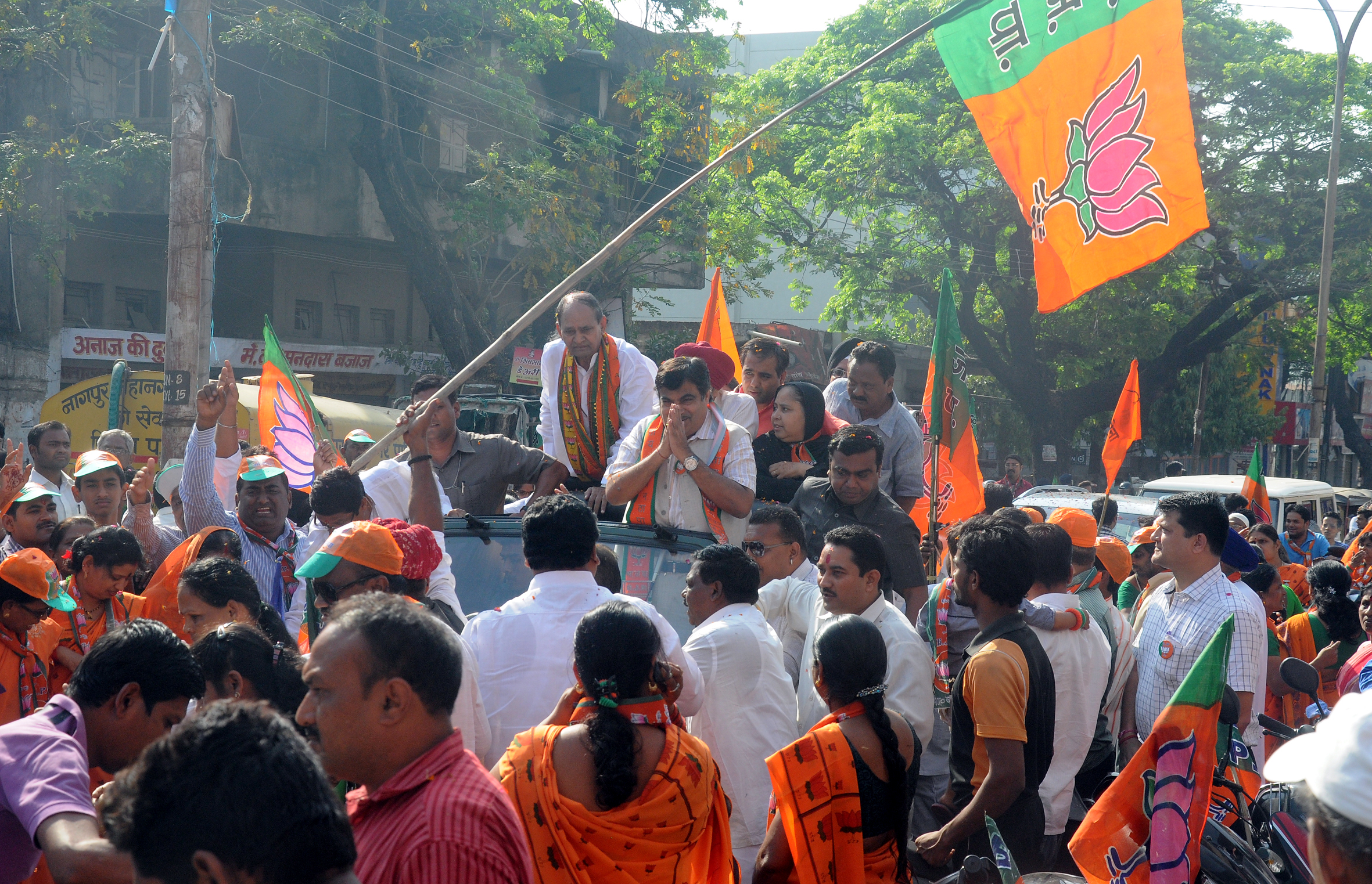 Former BJP President, Shri Nitin Gadkari during Election campaign at North Nagpur Assembly constituency area in Nagpur on March 20, 2014