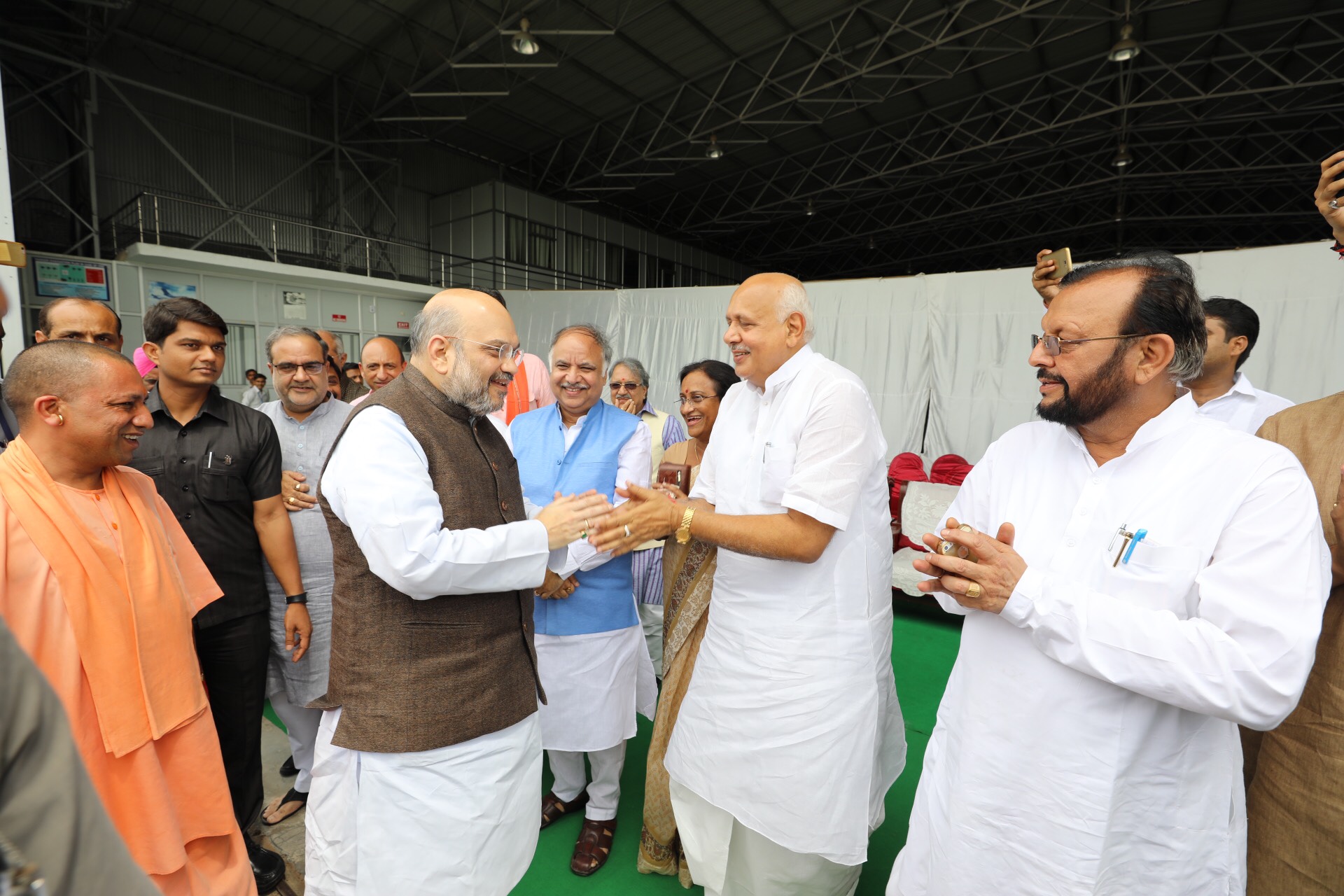 Grand reception of BJP National President, Shri Amit Shah ji on his arrival at Lucknow, Uttar Pradesh on 29 July 2017