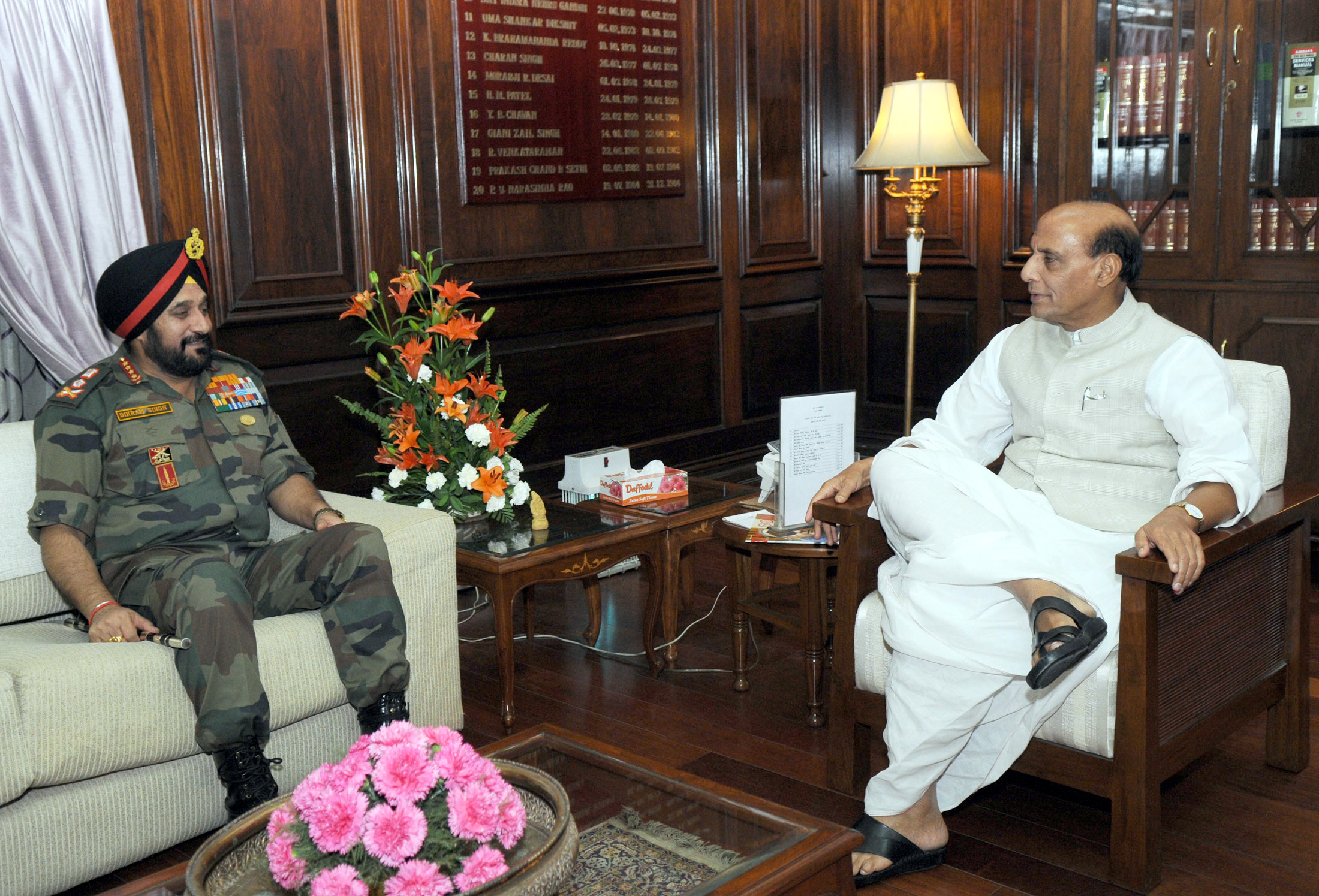 Home Minister Shri Rajnath Singh meeting with The Chief of Army Staff, General Bikram Singh at North Block (New Delhi) on 6 June 2014