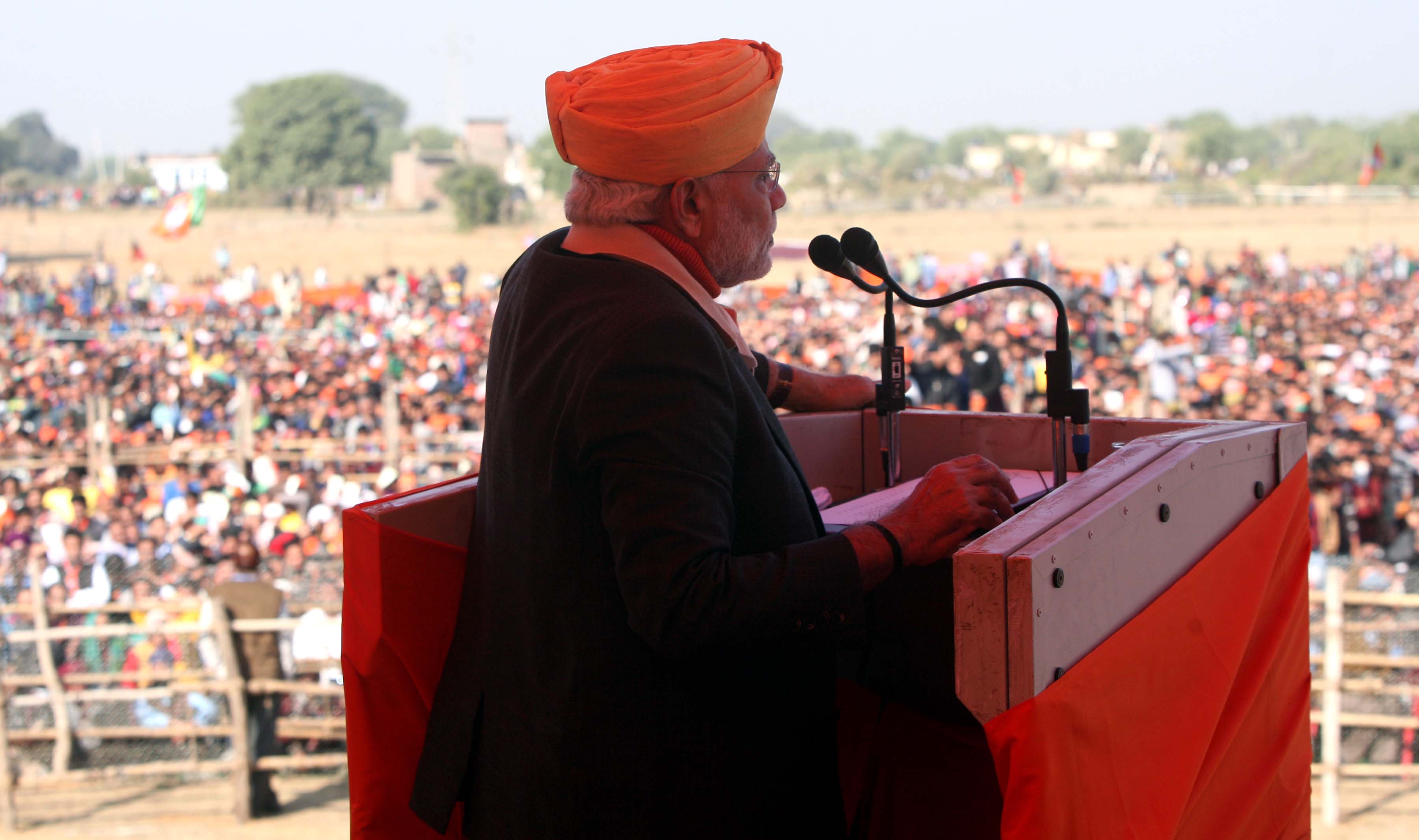 Hon'ble PM, Shri Narendra Modi addressing a public meeting at Chakmorh Near Railway Crossing (Jammu) on December 8, 2014