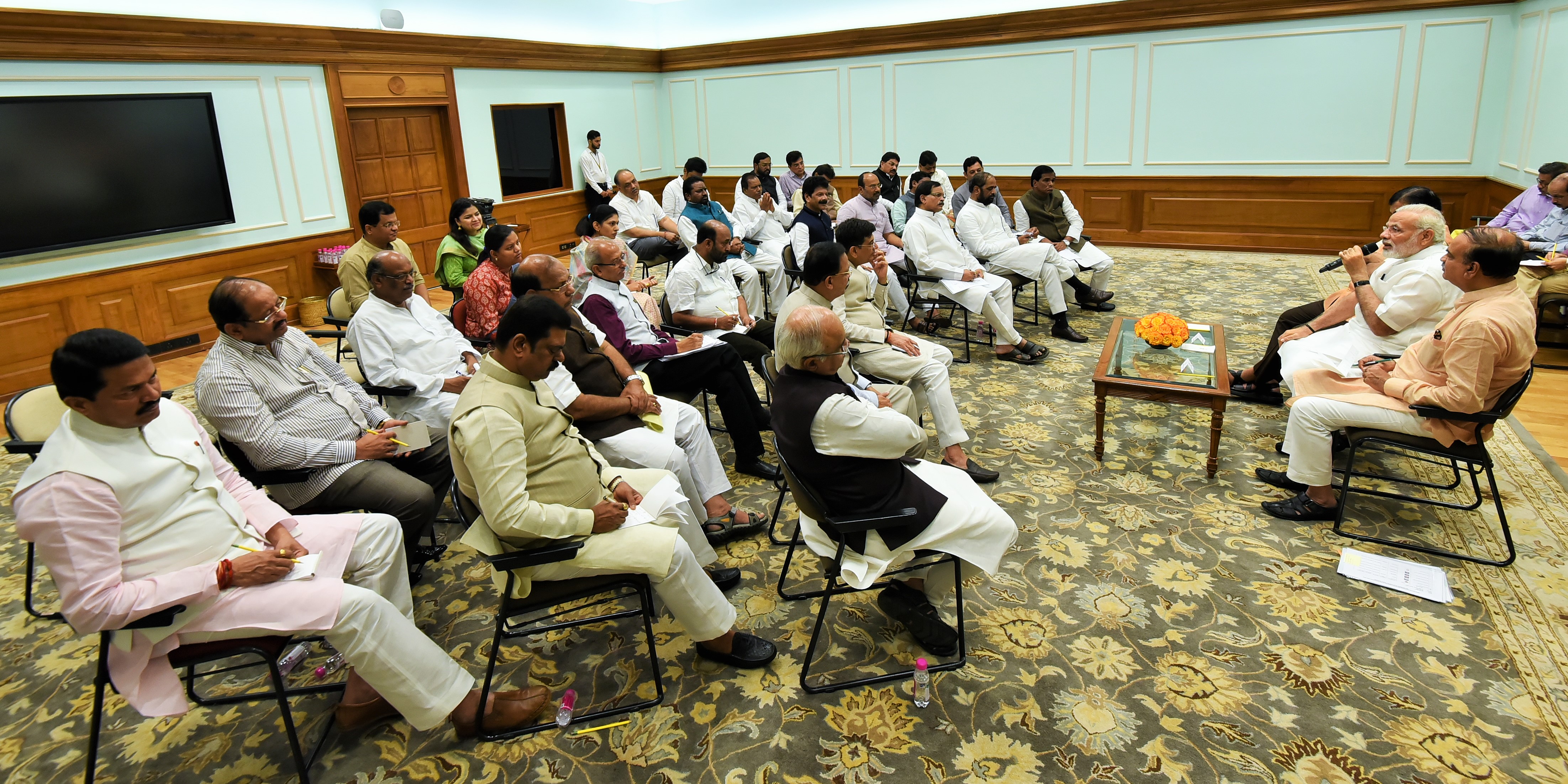  Hon'ble Prime Minister, Shri Narendra Modi ji's meeting with MPs from Maharashtra and Goa 3 August 2017