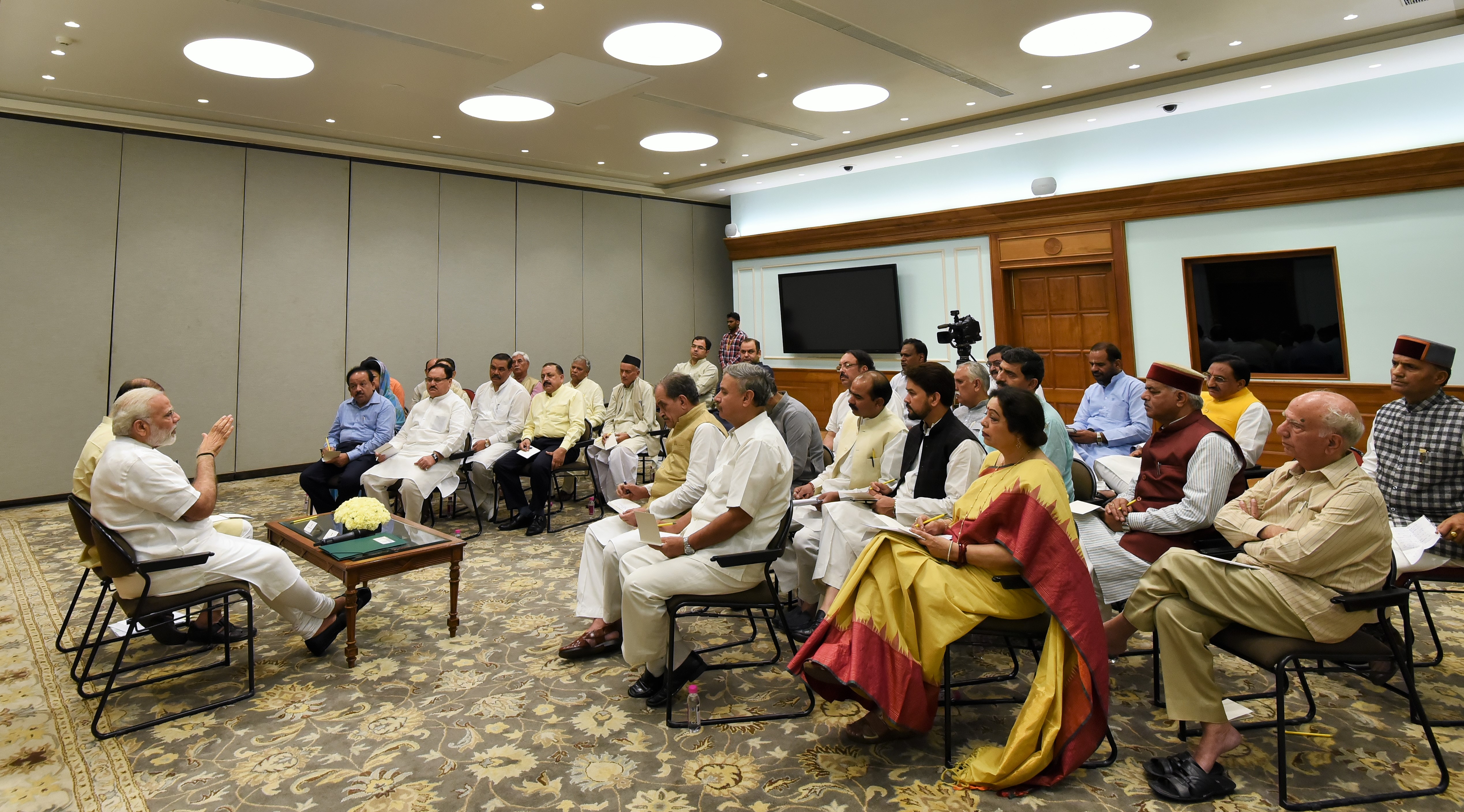 Hon'ble Prime Minister, Shri Narendra Modi meeting with MPs from Delhi, Haryana, Punjab, Chandigarh, J&K, Himachal, Uttarakhand on 31 July 2017