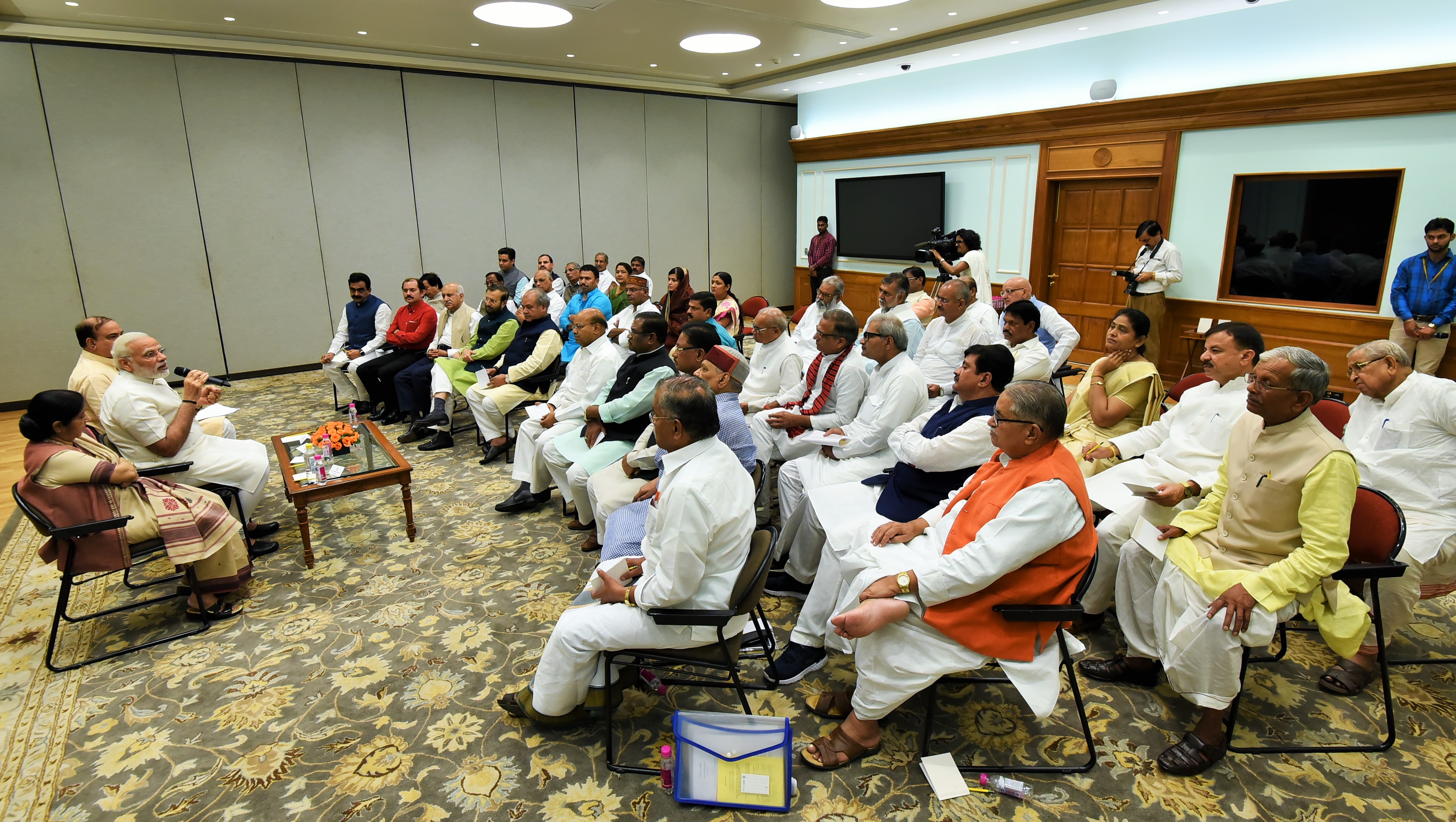 Hon'ble Prime Minister, Shri Narendra Modi meeting with MPs from Madhya Pradesh & Chhattisgarh