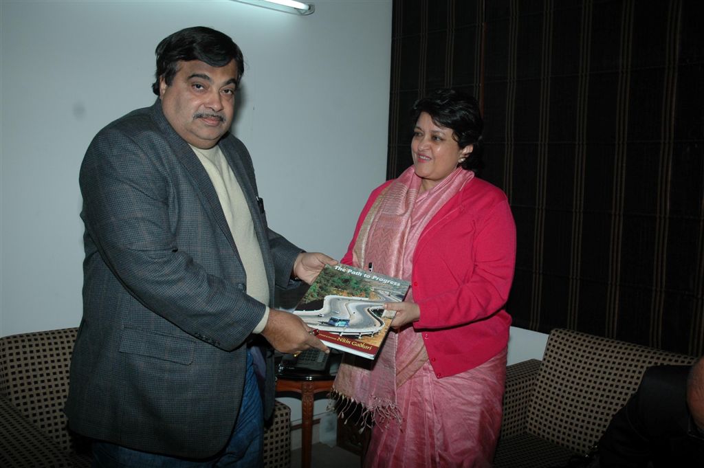 Shri Nitin Gadkariji's meeting with Nepal Dy. PM, Foreign Minister Mrs. Sujata Koirala at 30, Ferozshah Road on January 06, 2010