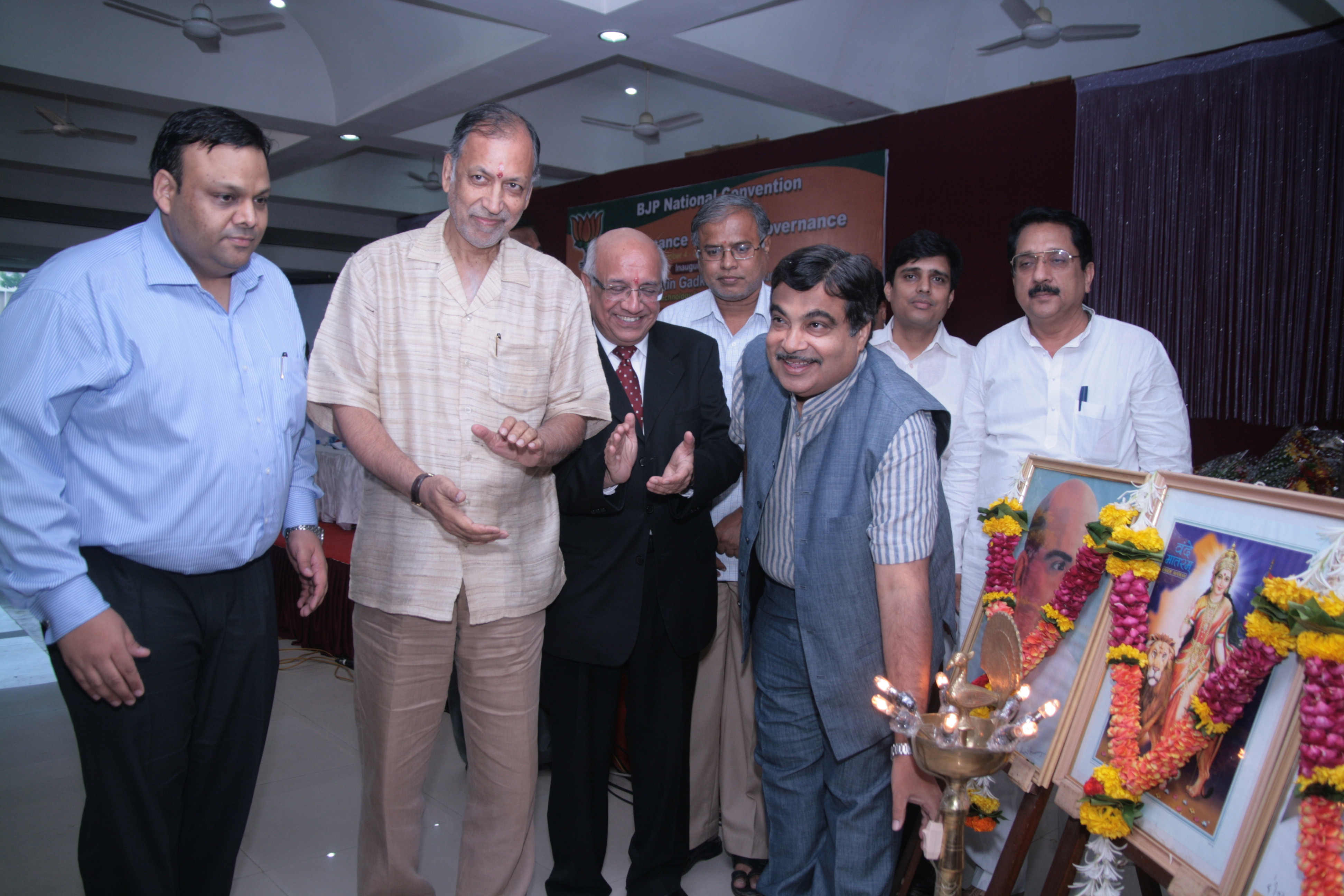 BJP National President Shri Nitin Gadkari inaugurating BJP National Convention on e-Governance for Good Governance at Mumbai on October 4, 2012