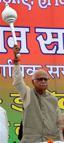 Shri L.K.Advani addresses during an election campaign rally at Karnal in Haryana on May 5, 2009