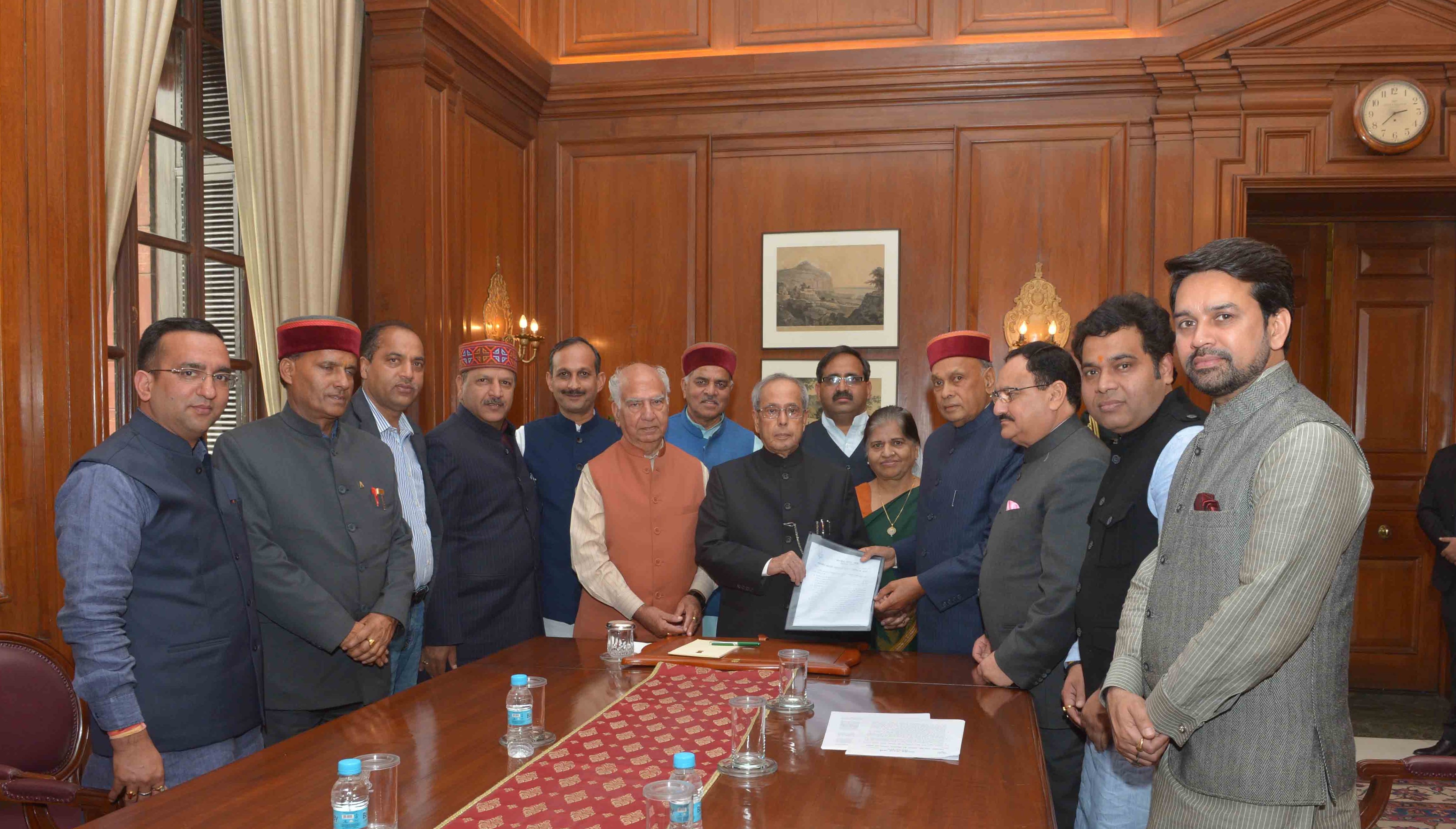 Members of Parliament from HP meet President Of India Sh. Pranab Mukherjee on December 09, 2015