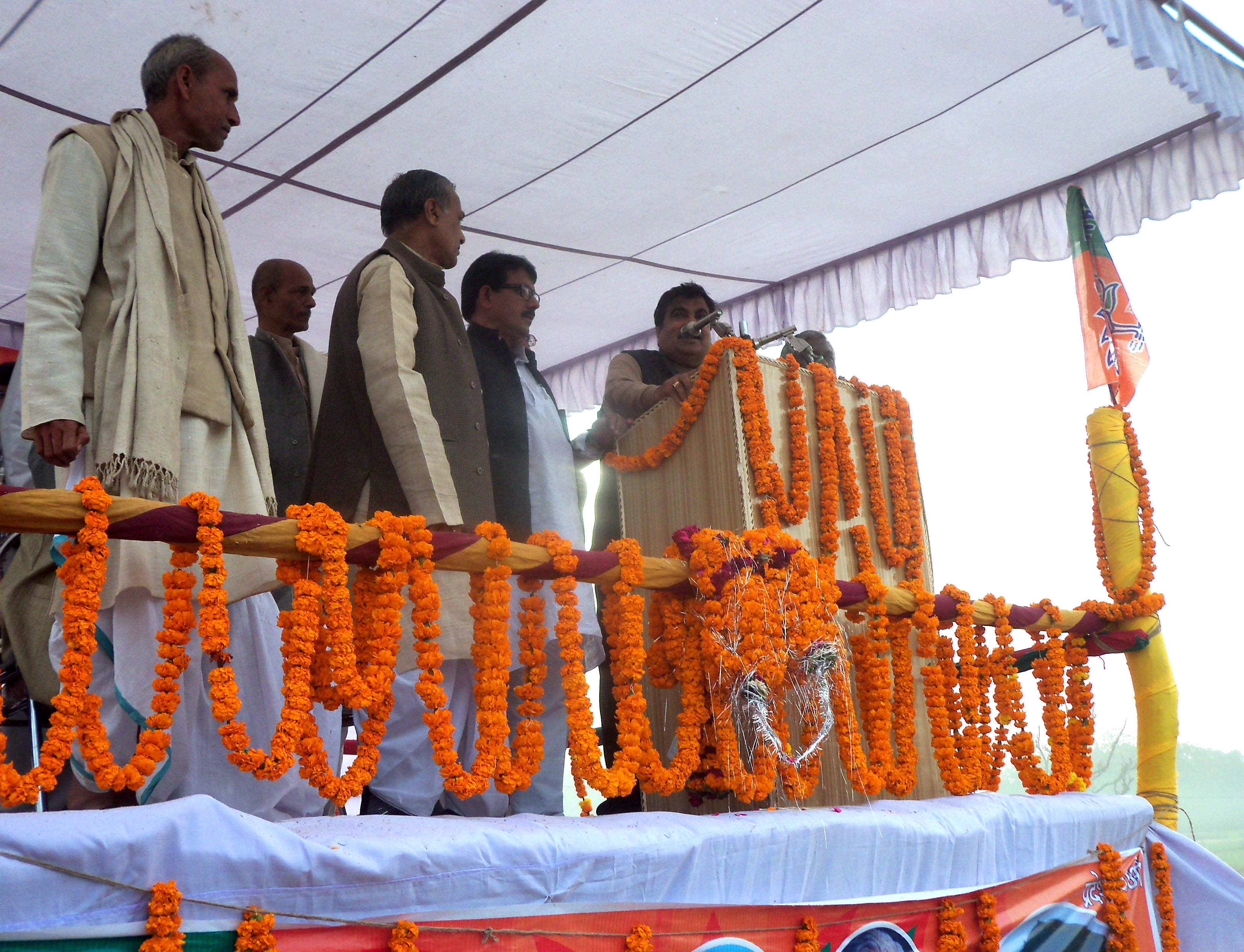 BJP National President Shri Nitin Gadkari, addressing a public meeting during UP Assembly Election on February 12, 2012