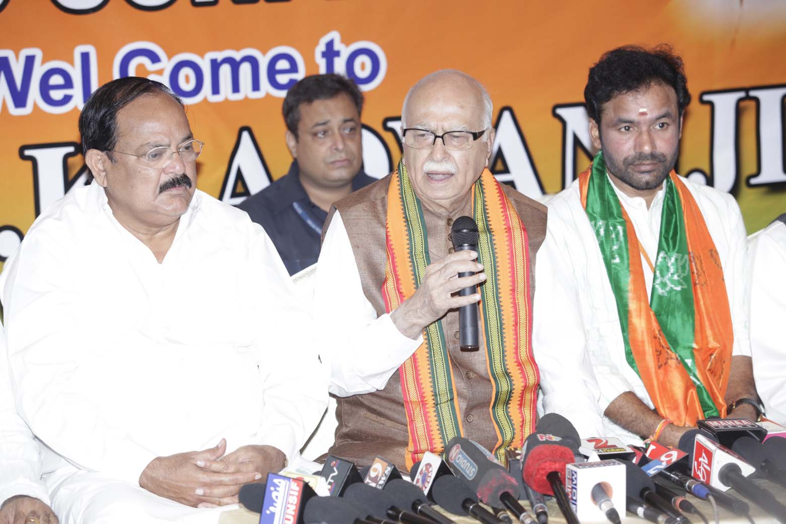 Shri L.K. Advaniji addressing a public meeting during Jan Chetana Yatra at Nizambad (Andhra Pradesh) on October 19, 2011