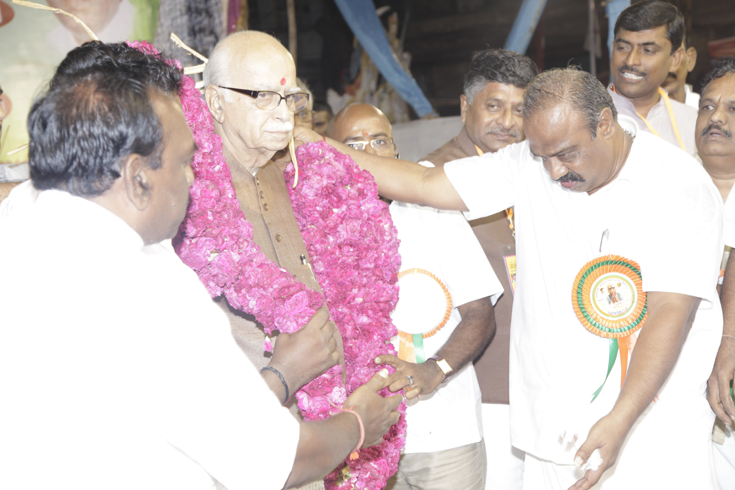 Shri L.K. Advani during Jan Chetna Yatra at Madurai (Tamil Nadu) on October 27, 2011