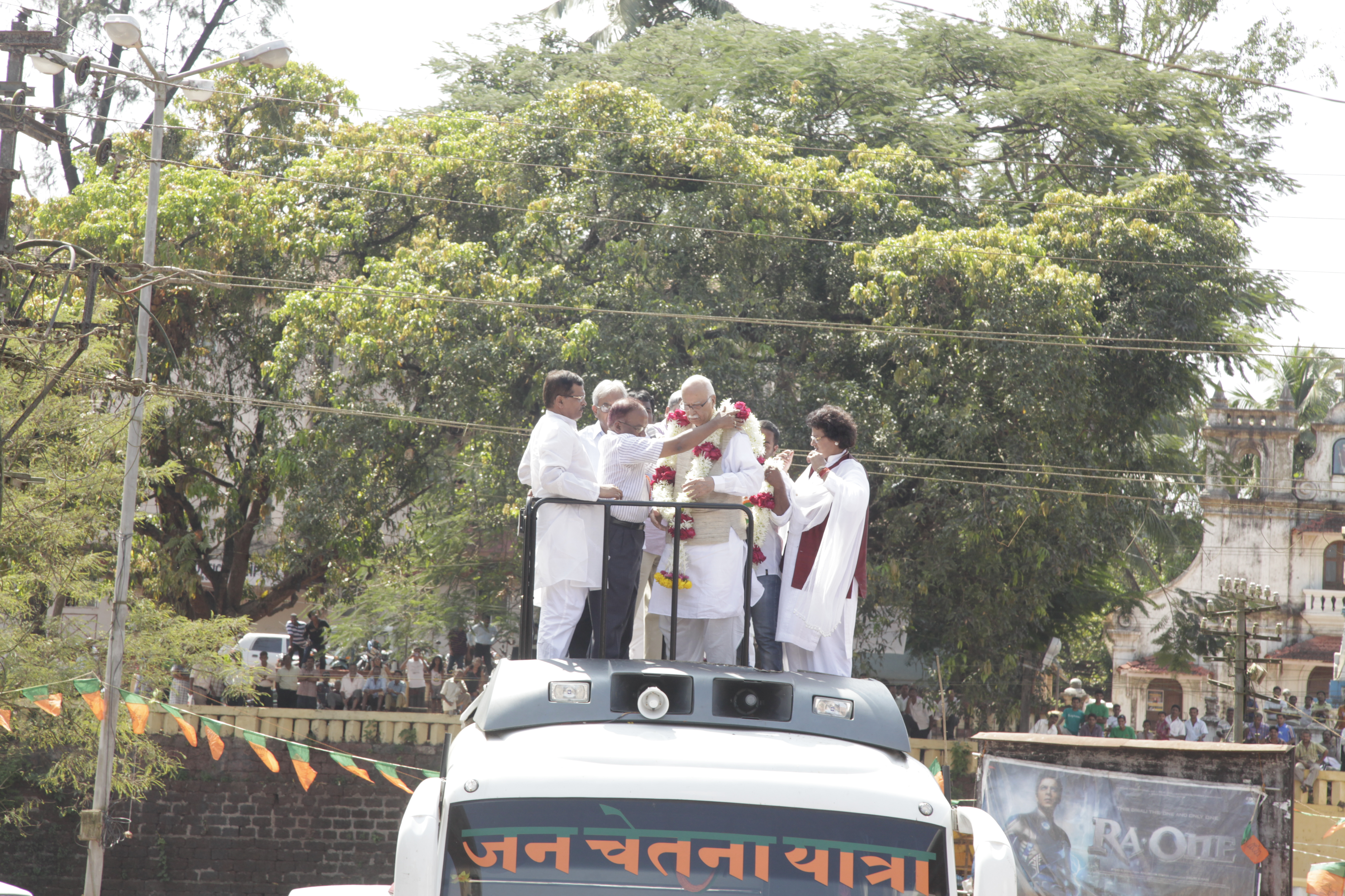 Shri L.K. Advani during Jan Chetna Yatra at Pedne Bazar (Goa) on November 02, 2011