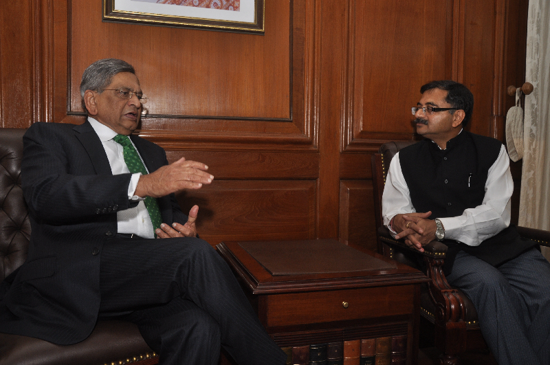 BJP National Spokesperson and MP, Shri Tarun Vijay about his meeting with External Affairs Minister regarding presence of Chinese PLA soldiers in PoK on LoC on April 07, 2011