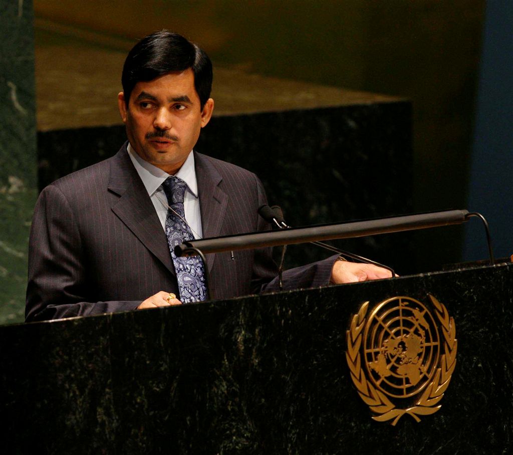 Shri Syed Shahnawaz Hussain, MP addressing the International court of justice at the 64th session of the UN General Assembly on october 29, 2009