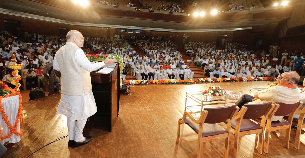 Photographs : BJP National President, Shri Amit Shah addressing Intellectuals meeting in Jaipur (Rajasthan)