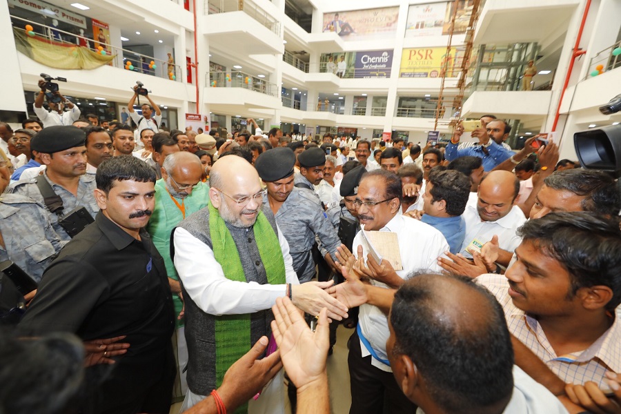  BJP National President, Shri Amit Shah addressing meeting of representatives of Handloom & Powerloom Associations in Erode, (Tamil Nadu)