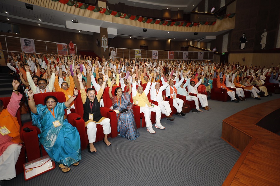 Photographs : BJP National President, Shri Amit Shah addressing the concluding session of BJP UP State Executive Meeting in Meerut (Uttar Pradesh)