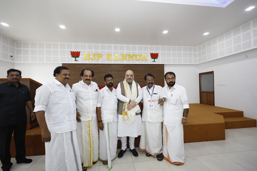 Photographs : BJP National President, Shri Amit Shah inaugurating BJP Distt. Off. 'Mararji Bhavan' in Kannur (Kerala)