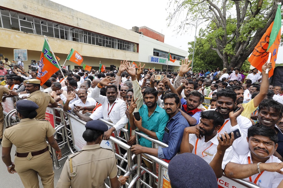 Photographs : BJP National President, Shri Amit Shah ji's grand rousing reception on his arrival at Chennai Airport