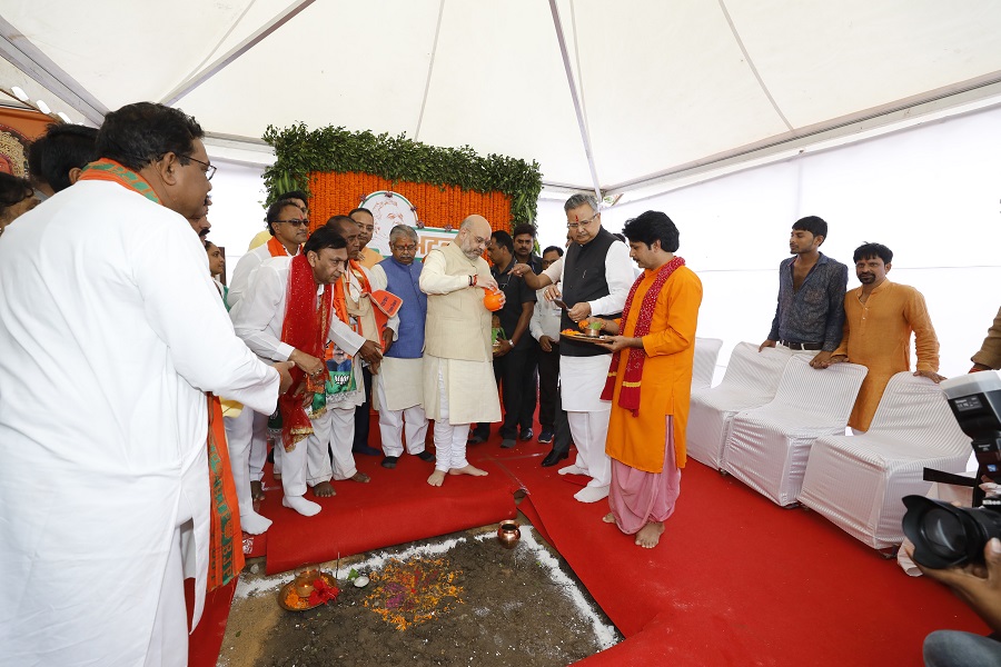 Photographs : BJP National President Shri Amit Shah launching "Atal Vikas Doot" program in Dongargarh (Chhattisgarh)