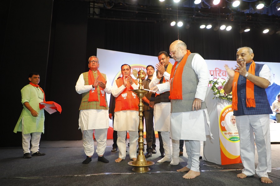  BJP National President, Shri Amit Shah launching 'Mera Parivar – Bhajapa Parivar' campaign in Ahmedabad (Gujarat)