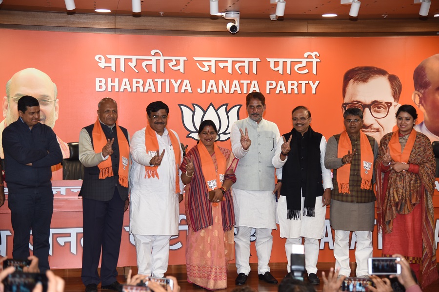 Photographs : Felicitation of newly elected Haryana Mayors at BJP HQ, 6A Deendayal Upadhyay Marg, New Delhi