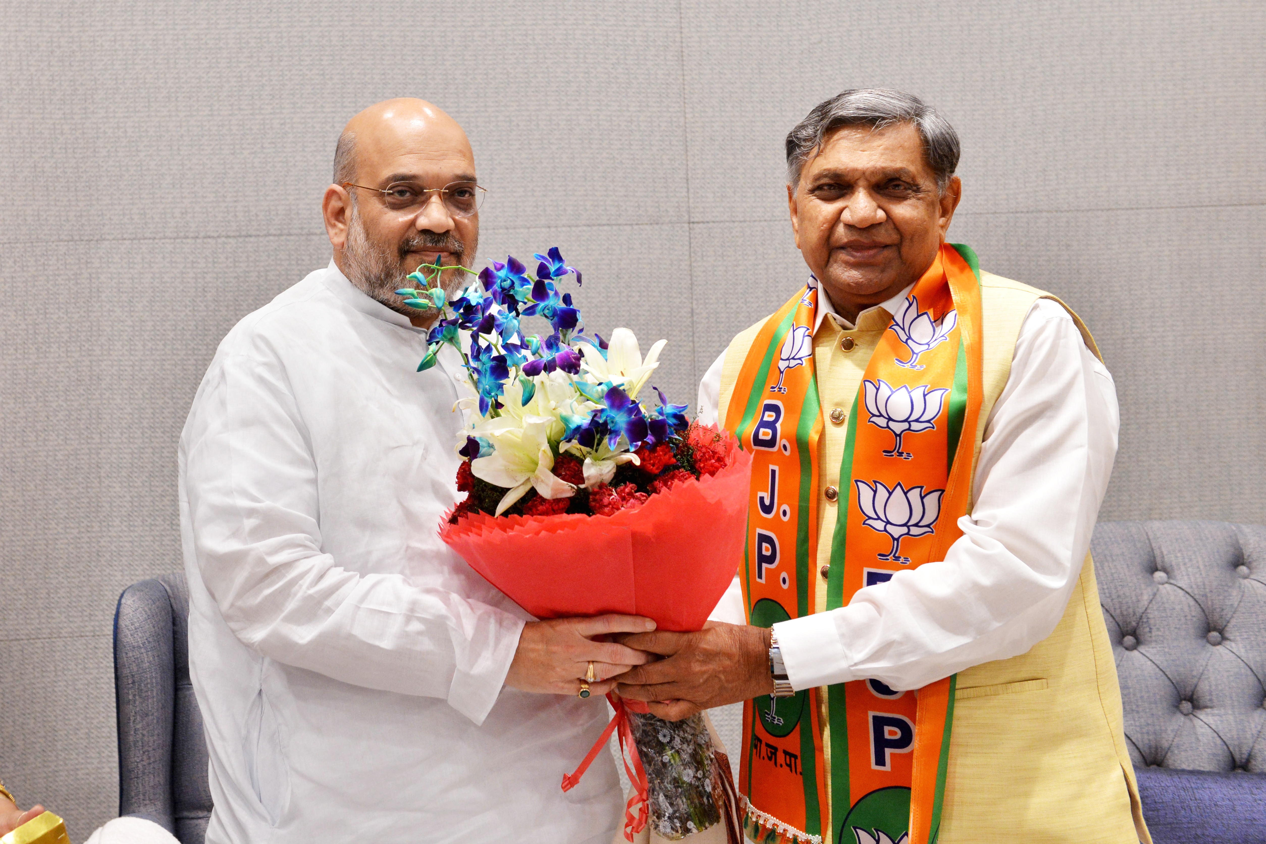 Photographs : Shri Jiva Bhai Patel senior Gujarat Congress leader & treasurer of Gujarat Congress Committee joining BJP in presence of BJP National President, Shri Amit Shah at BJP HQ, 6A Deen Dayal Upadhyay Marg, New Delhi