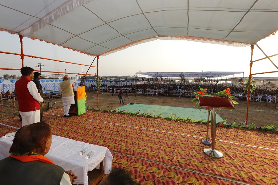 Photographs: BJP National President Shri Amit Shah addressing a public meeting in Patan, Chhattisgarh