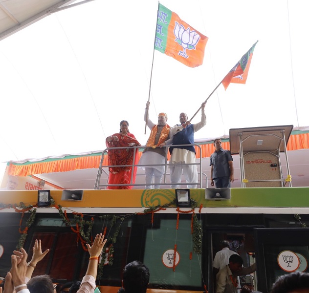 Photographs of BJP National President Shri Amit Shah addressing Rajasthan Gaurav Yatra at Kankroli, Rajsamand Distt. (Rajasthan)