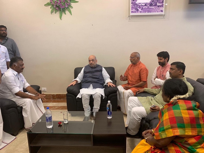  Senior AIADMK leaders met BJP National President Shri Amit Shah at Madurai (Tamil Nadu)