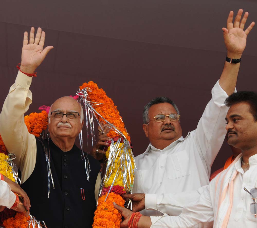 Shri L.K. Advaniji, addressing a rally in Takhatpur, Bilaspur District (Chhattisgarh) on April 11, 2009