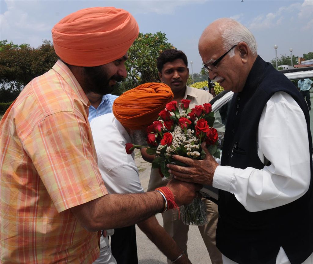 Shri L.K. Advaniji during Lok Sabha Election campaign in Amritsar (Punjab) on May 11, 2009