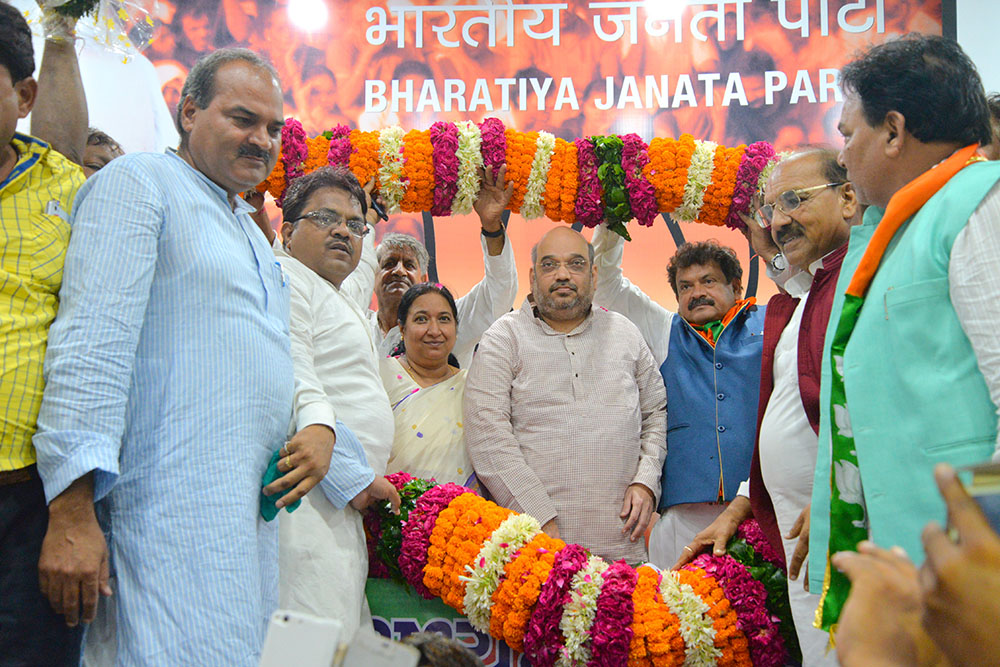 Shri Amit Shah being felicitated by BJP OBC Morcha President, Shri S.P Singh Baghel & Karyakartas over formation of OBC Morcha July 10, 2015