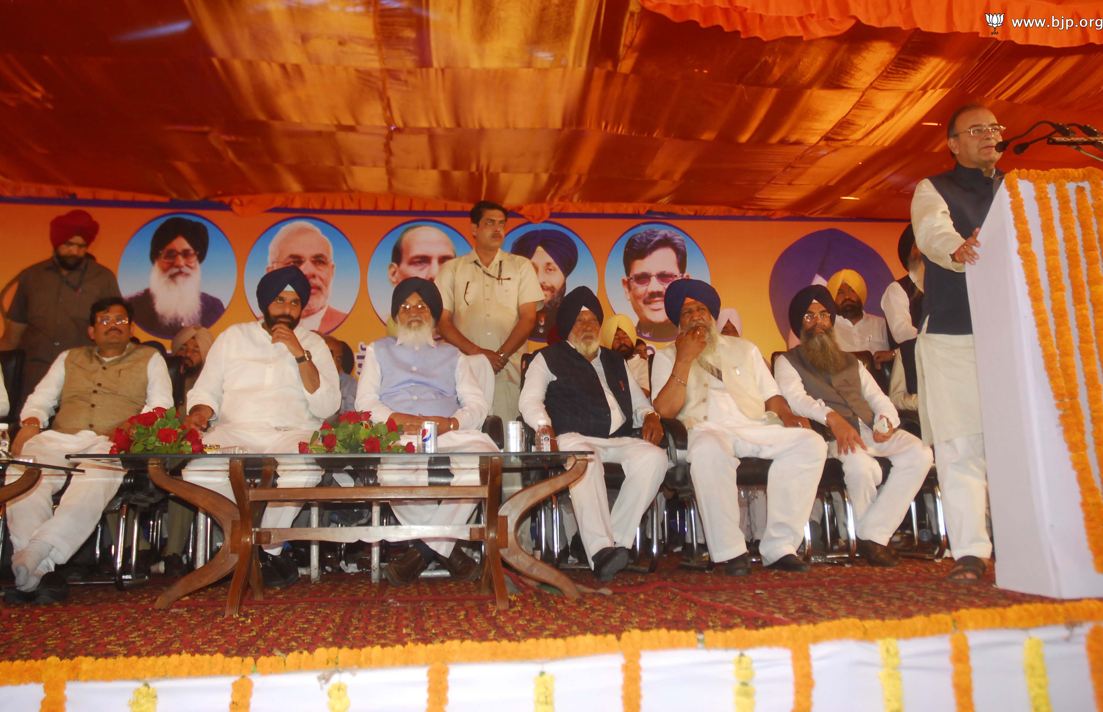 Shri Arun Jaitley addressing a rally in Amritsar, Punjab on March 30, 2014