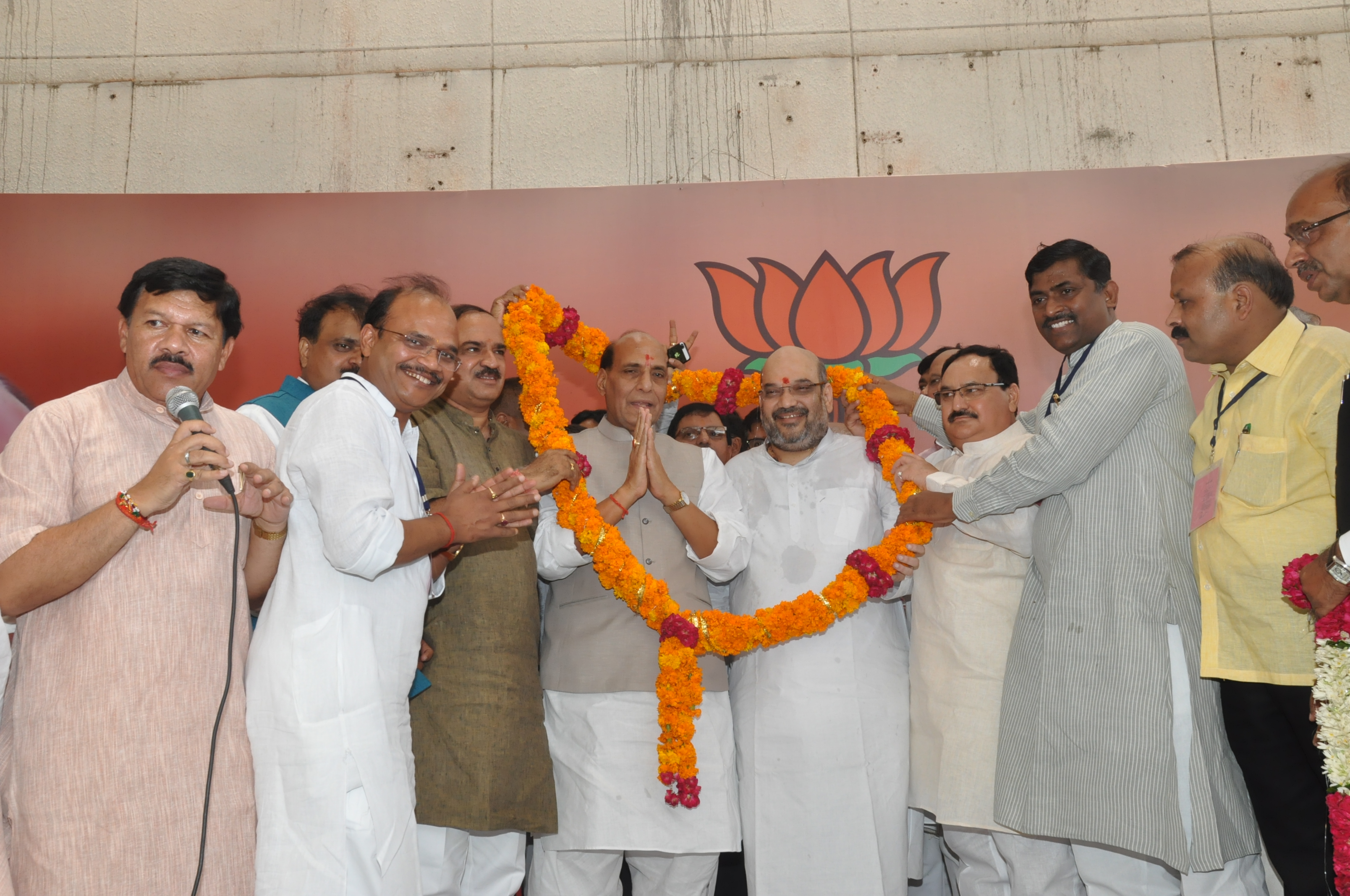  Shri Rajnath Singh announcing Shri Amit Shah as BJP National President in a press conference at 11, Ashoka Road, New Delhi on July 9, 2014