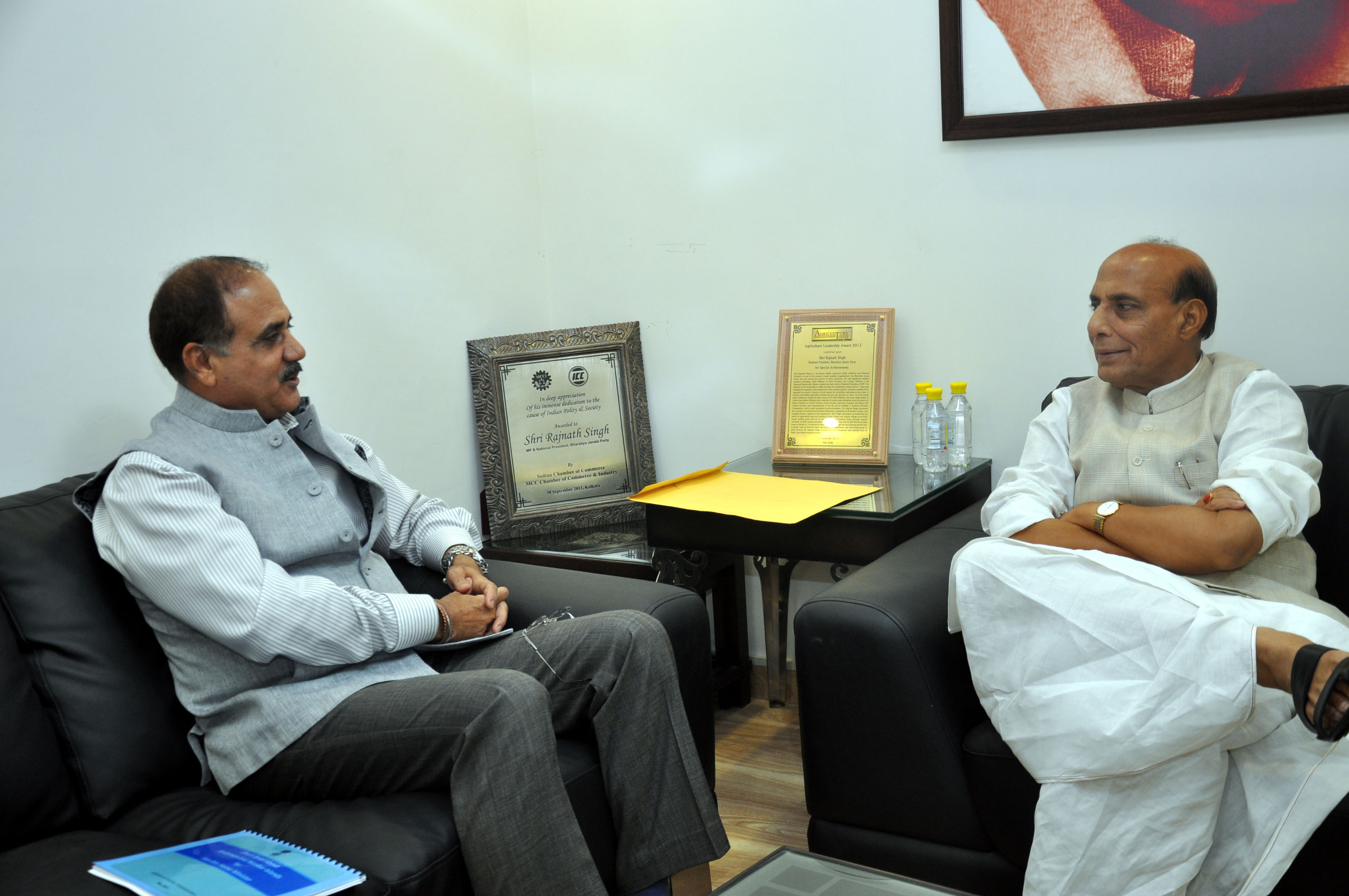    Shri Rajnath Singhji's meeting with Andaman and Nicobar Islands Lieutenant Governor Shri A.K. Singh at his residence 38 Ashoka Road, New Delhi on June 3, 2014