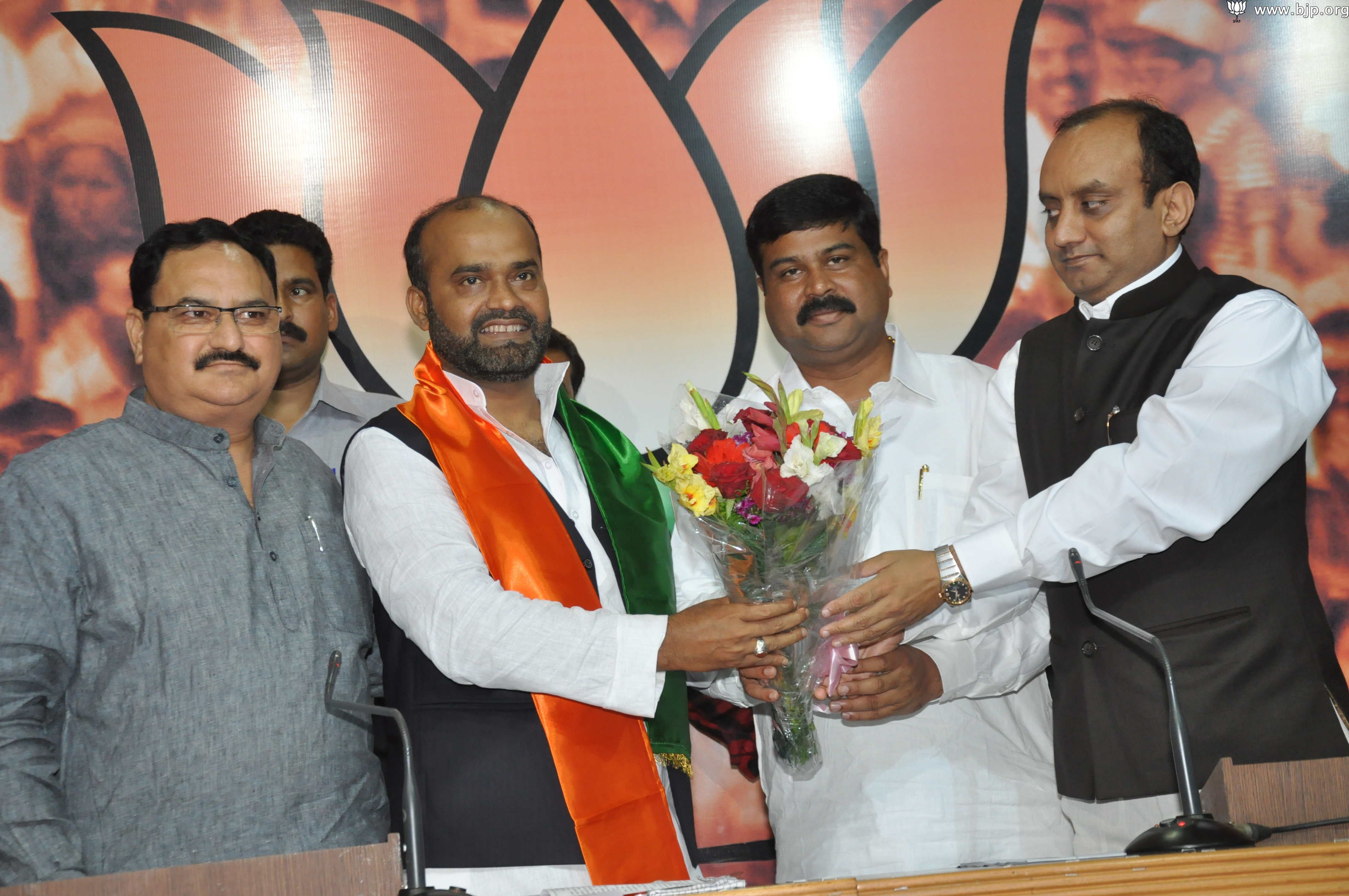 Shri Sabir Ali joining BJP in the presence of Shri J.P Nadda, Shri Dharmendra Pradhan and Shri Sudhanshu Trivedi at 11, Ashoka Road on March 28, 2014