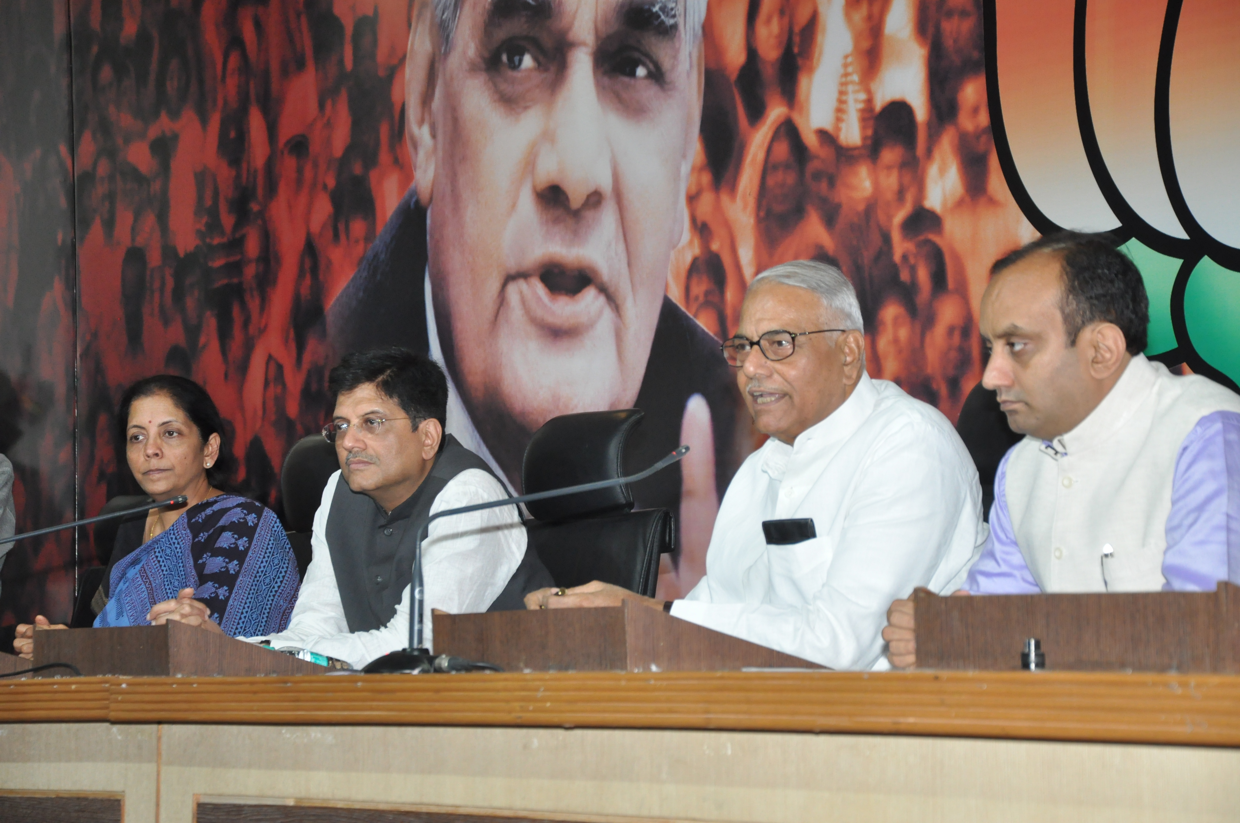 Shri Yashwant Sinha, Former Finance Minister, addressing press conference at 11, Ashoka Road, New Delhi on May 5, 2014