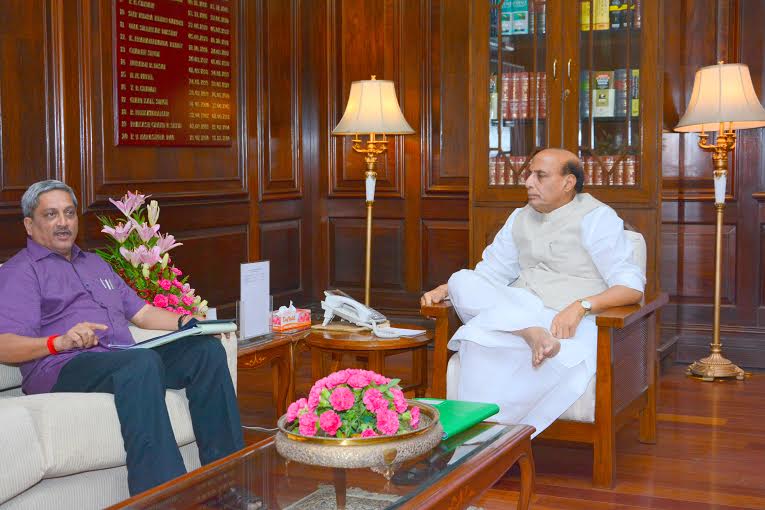 The Union Home Minister Shri Rajnath Singh meeting with Goa Chief Minister Shri Manohar Parrikar at North Block (New Delhi) on 10 June 2014