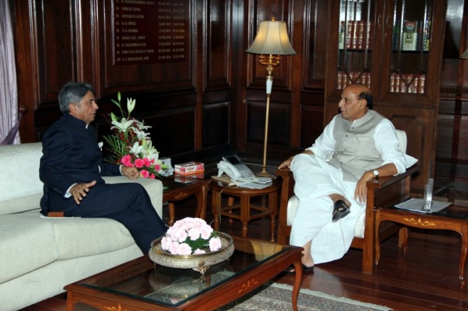 Union Home Minister Shri Rajnath Singh meeting with the Governor of Manipur Shri V.K Duggal at North Block (New Delhi) 12 June 2014