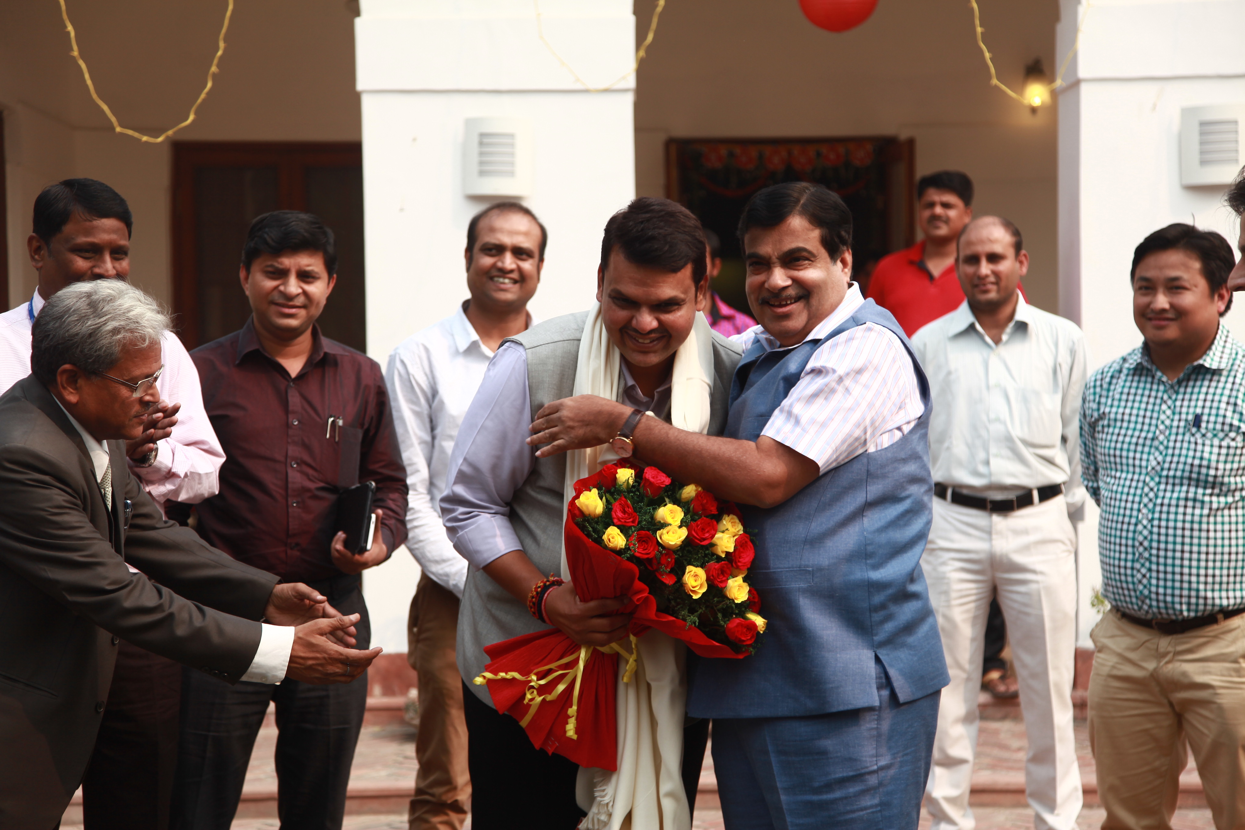 Union Minister of Road Transport & Highways, Shri Nitin Gadkariji's meeting with CM Designate Maharashtra & Leader of BJP Legislative Party, Shri Devendra Fadnavis at his residence on October 30, 2014